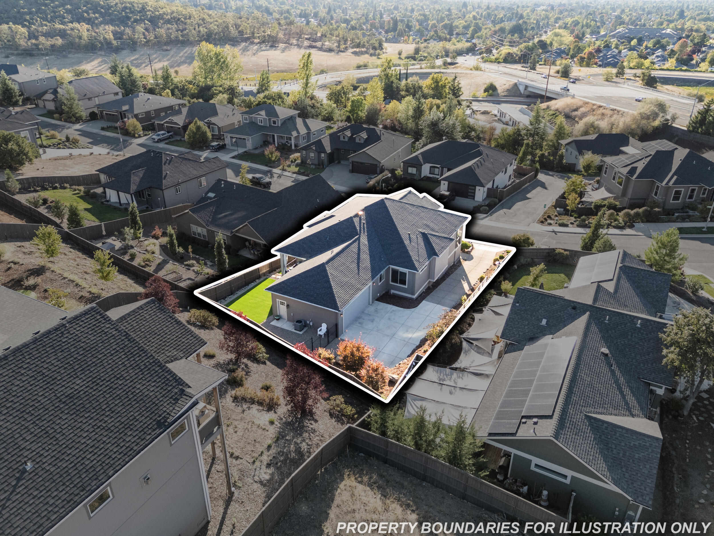 523 W La Strada Circle