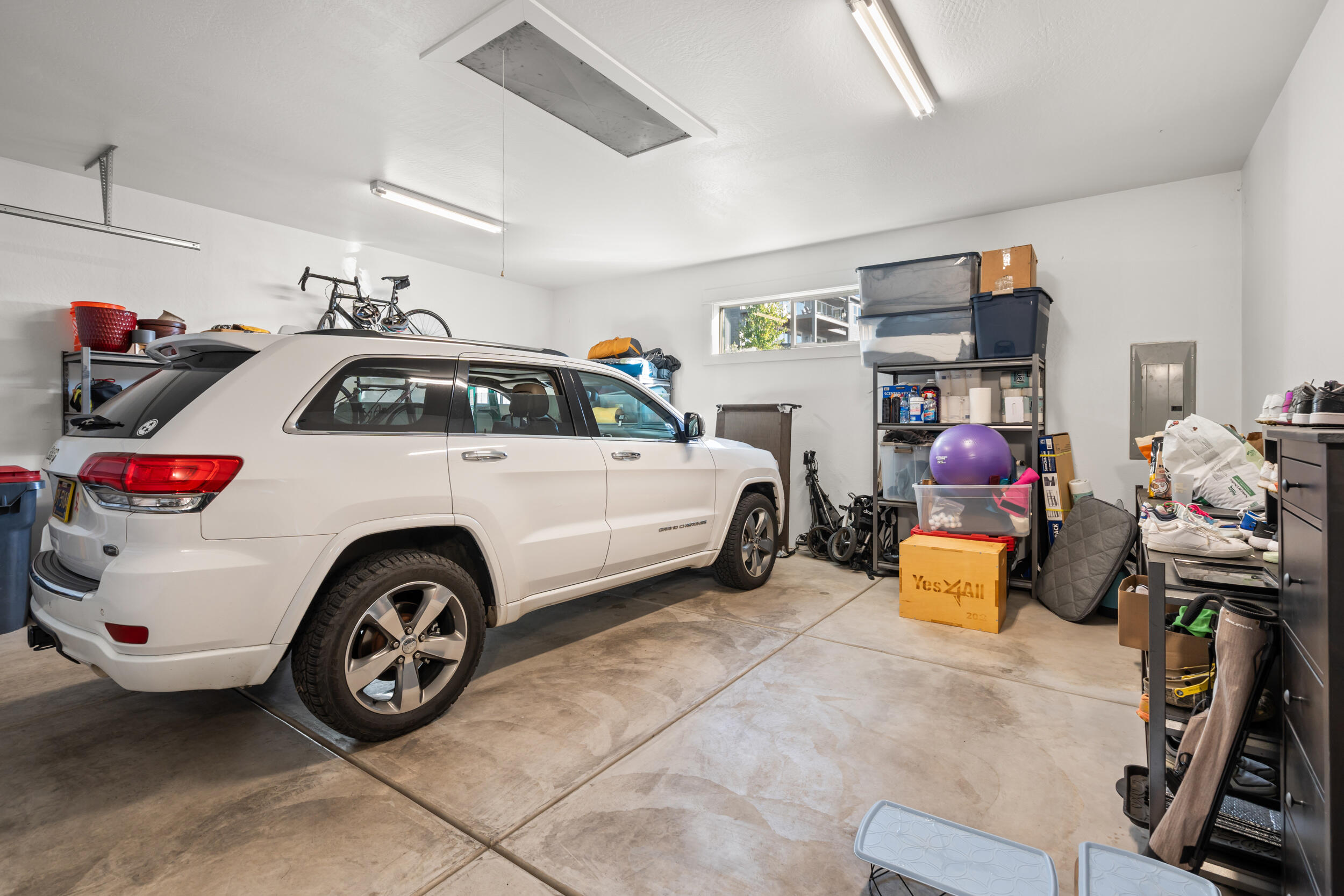 523 W La Strada Circle