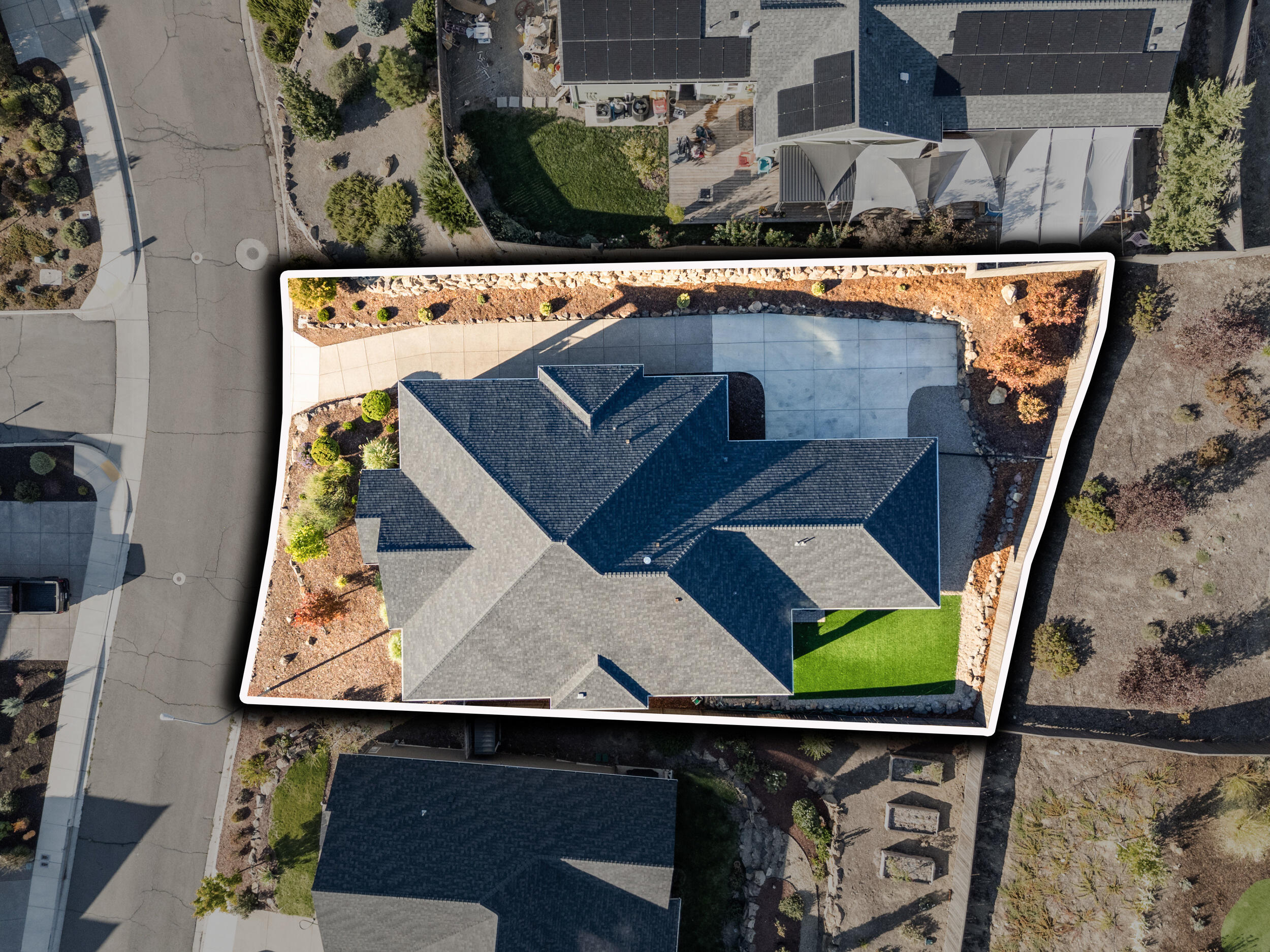 523 W La Strada Circle