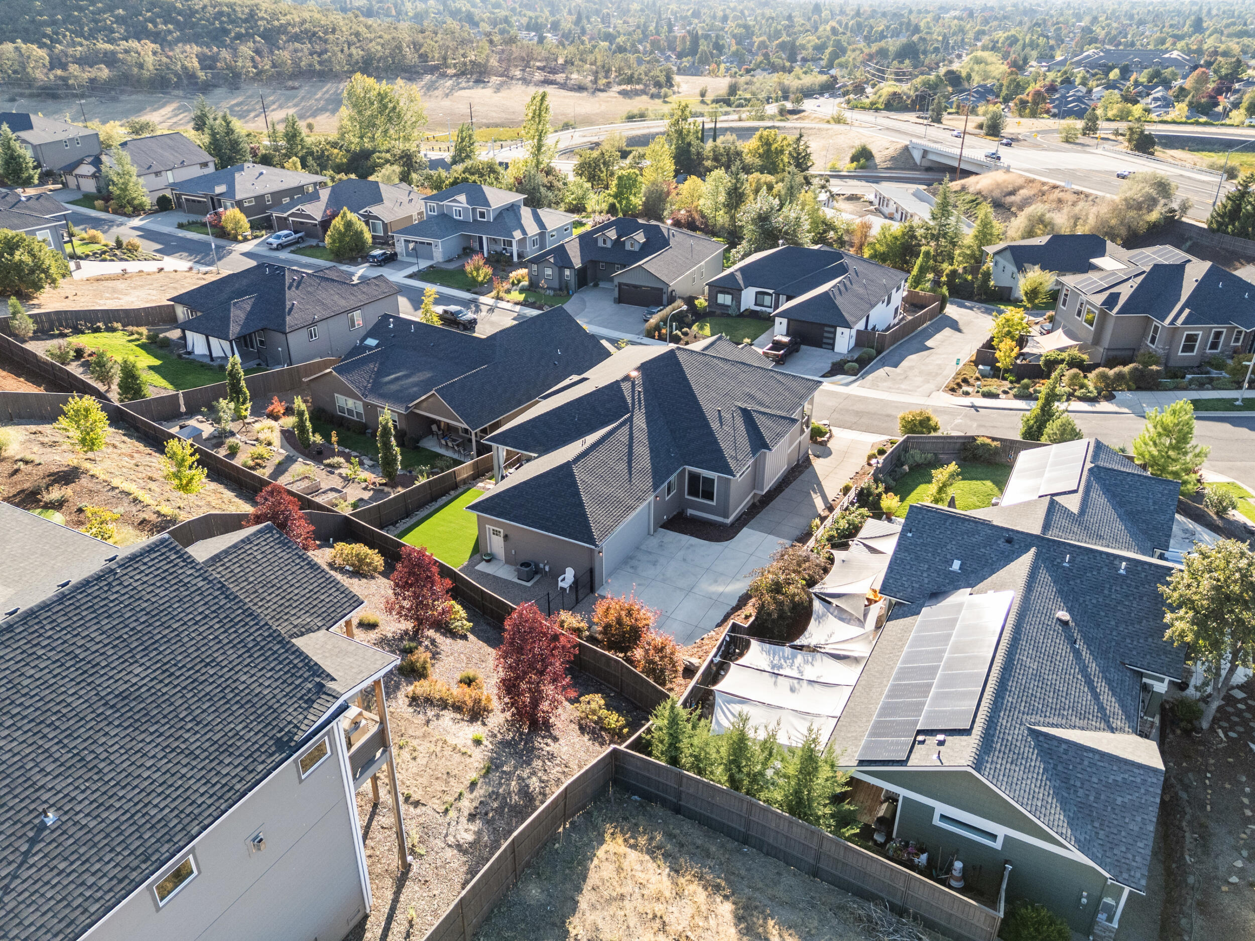 523 W La Strada Circle