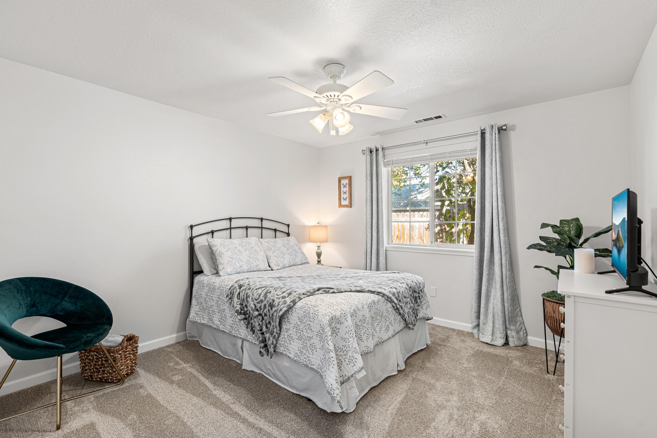 1132 Hampton Drive, Central Point