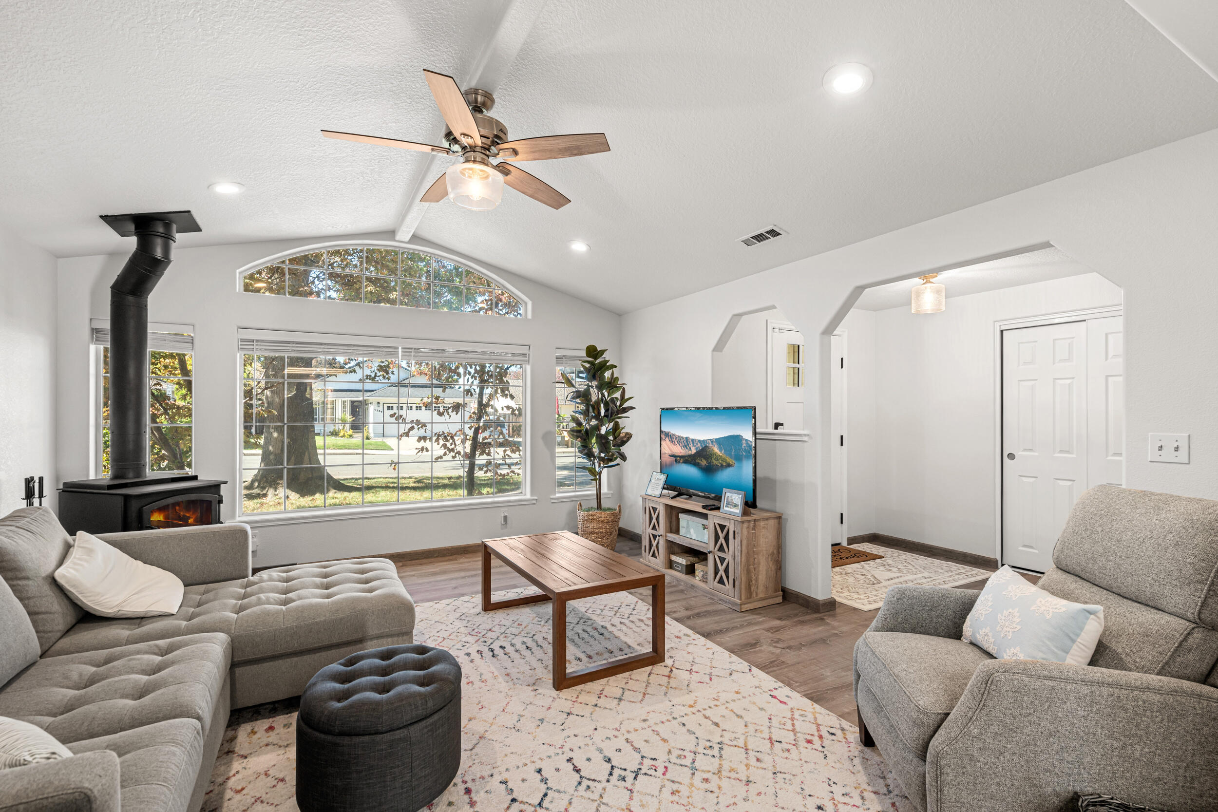 1132 Hampton Drive, Central Point