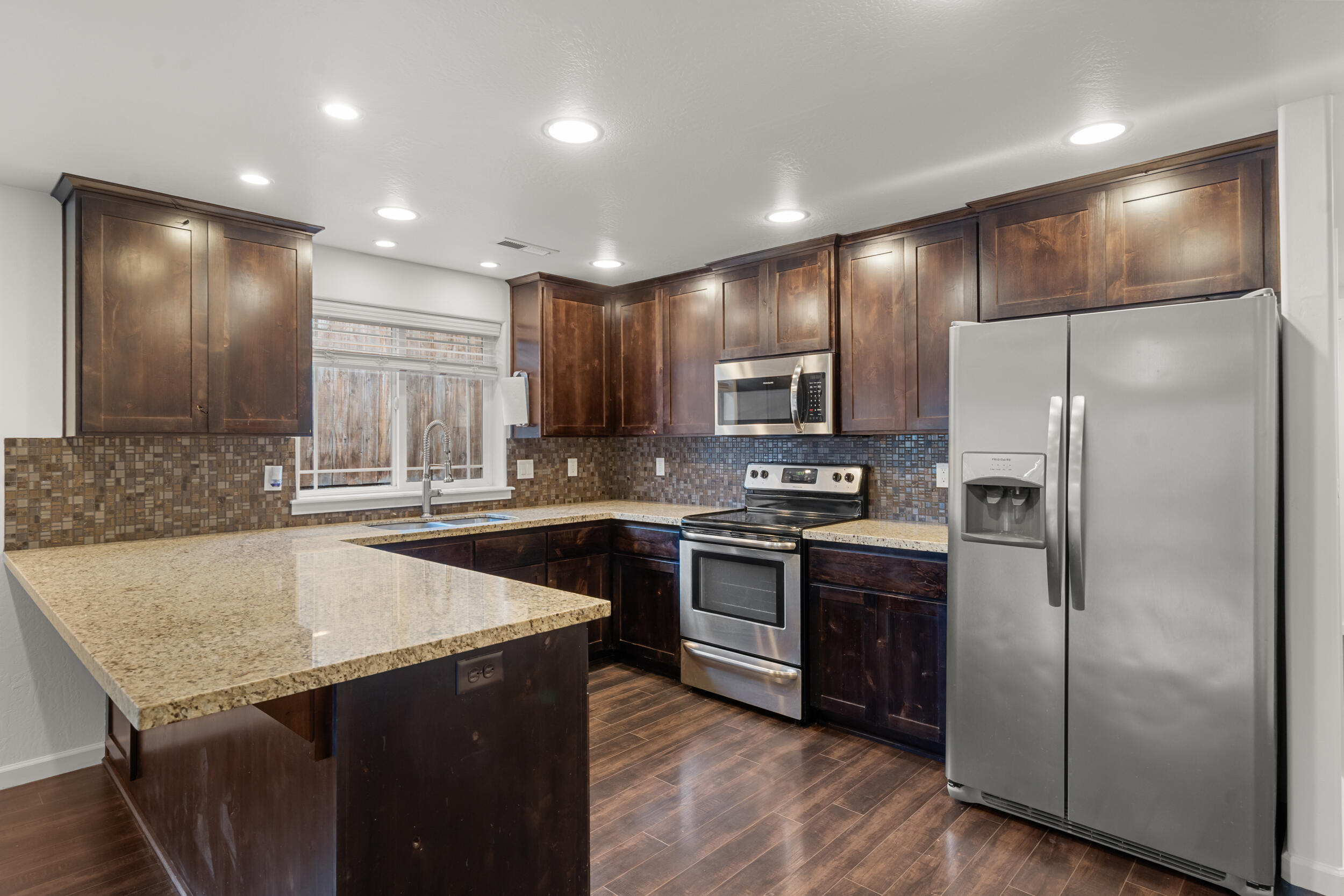 925 Sellwood Drive