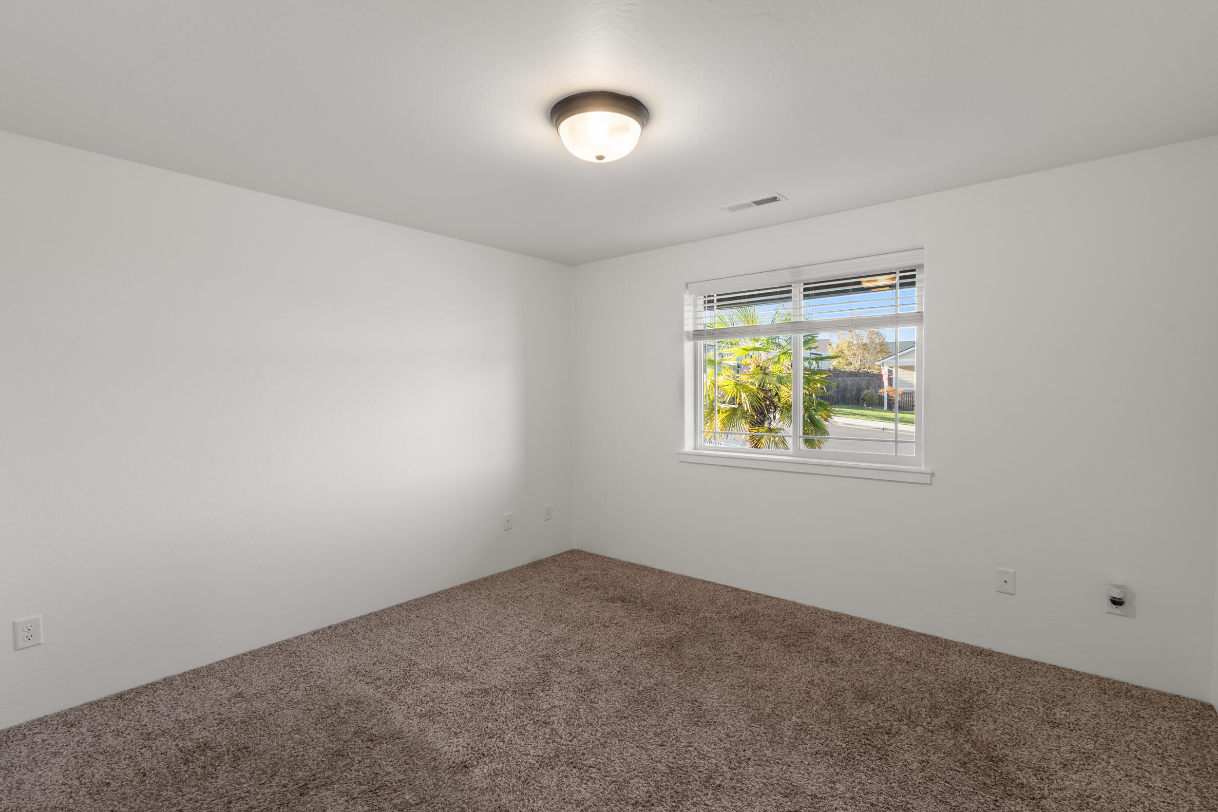 925 Sellwood Drive