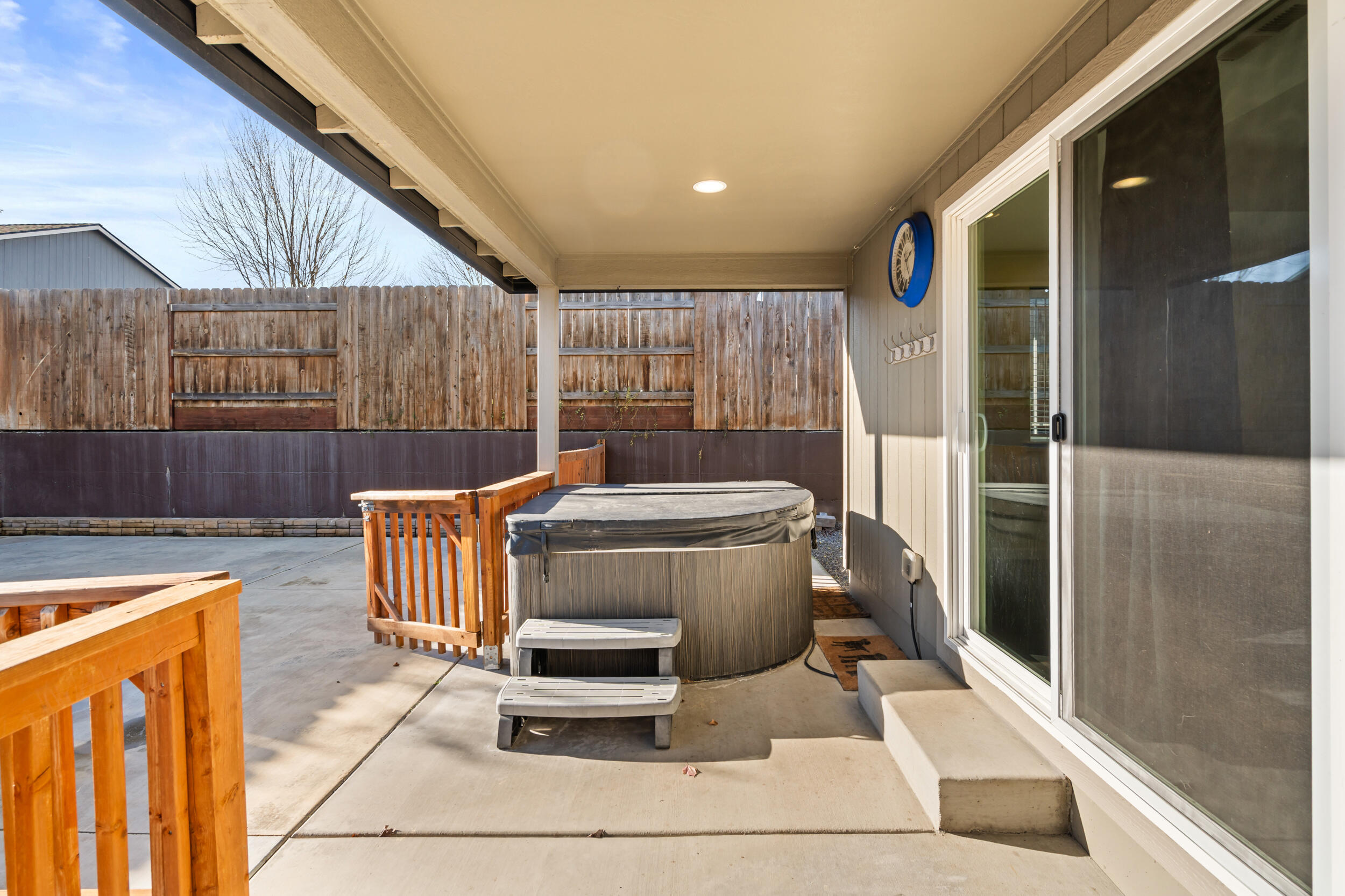 925 Sellwood Drive
