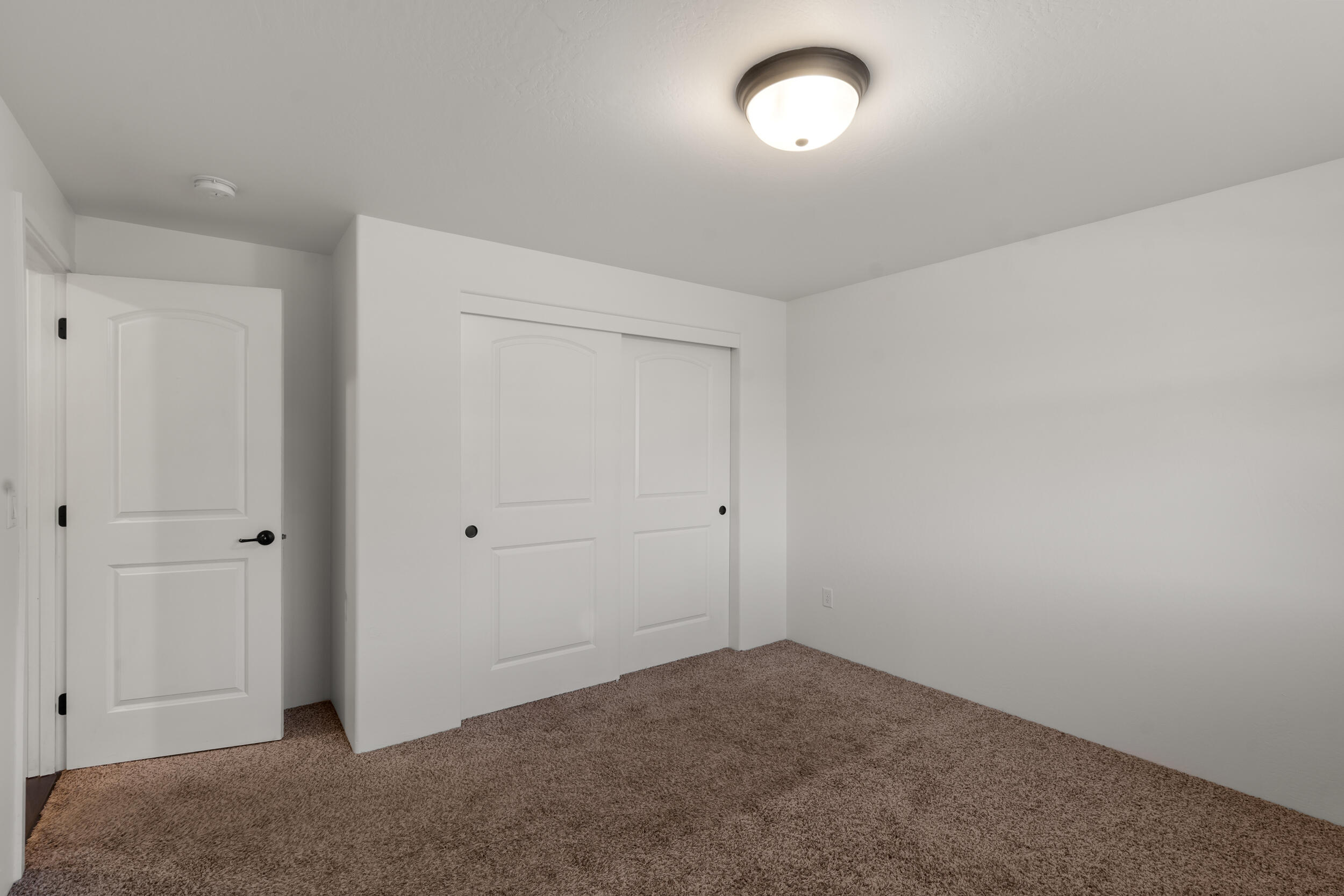 925 Sellwood Drive
