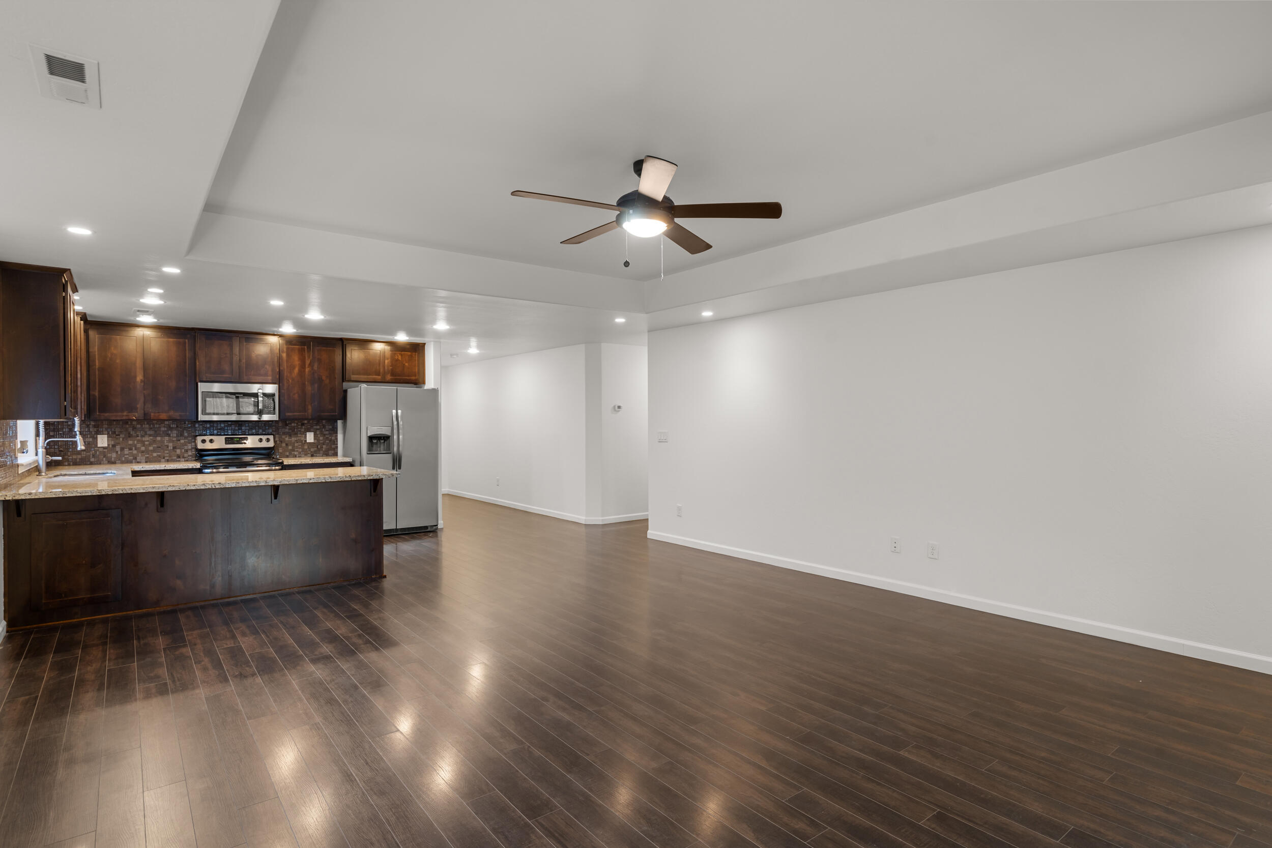 925 Sellwood Drive