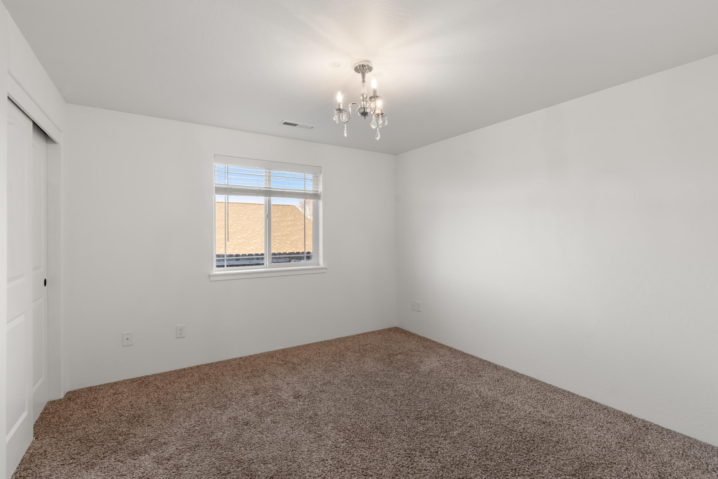 925 Sellwood Drive
