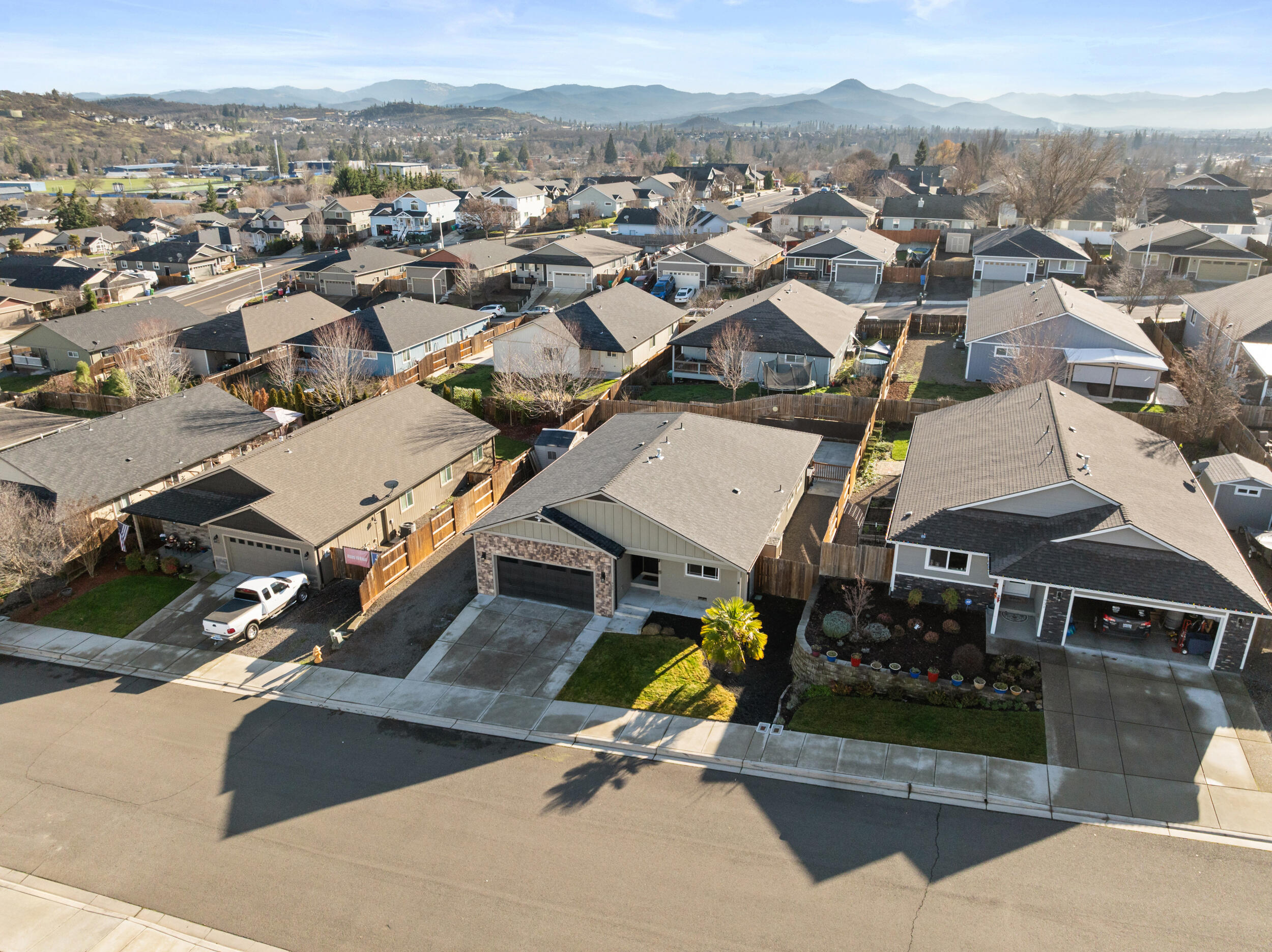 925 Sellwood Drive