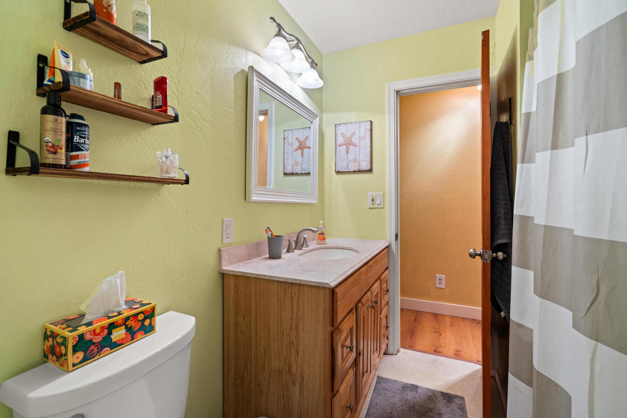 450 Crestview Loop