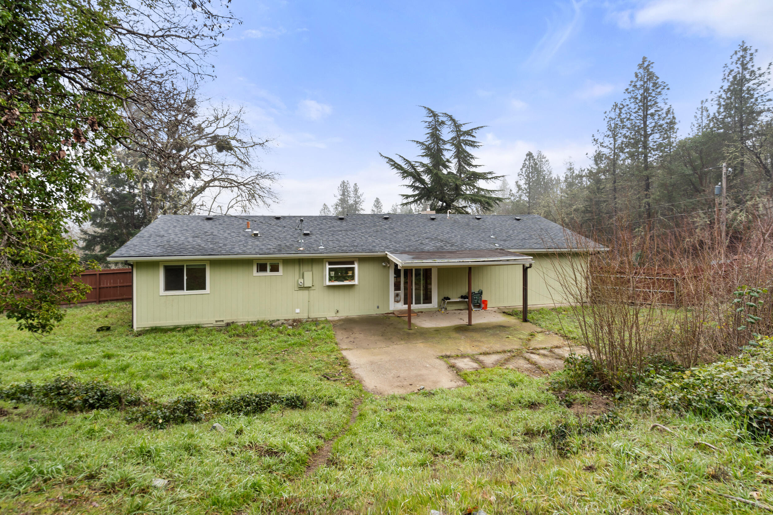 450 Crestview Loop