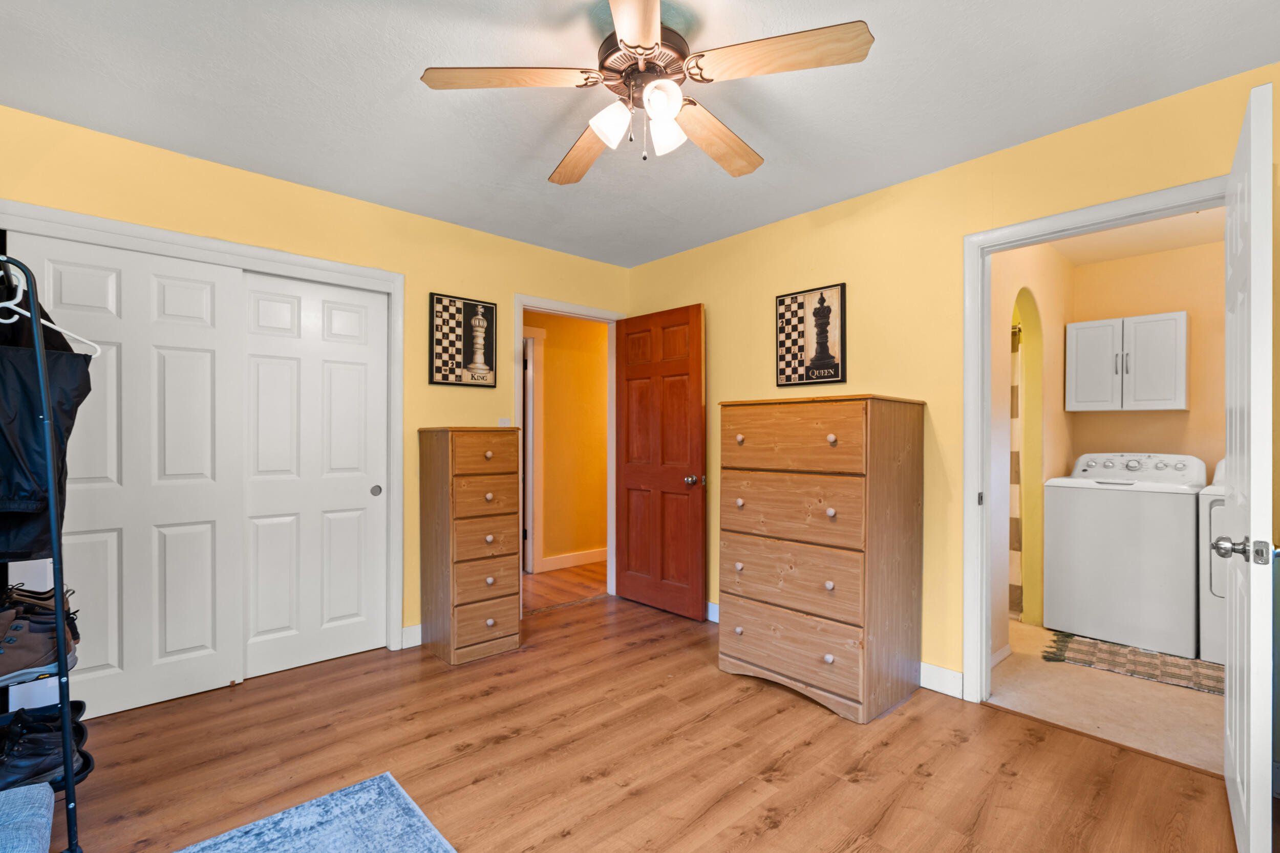 450 Crestview Loop