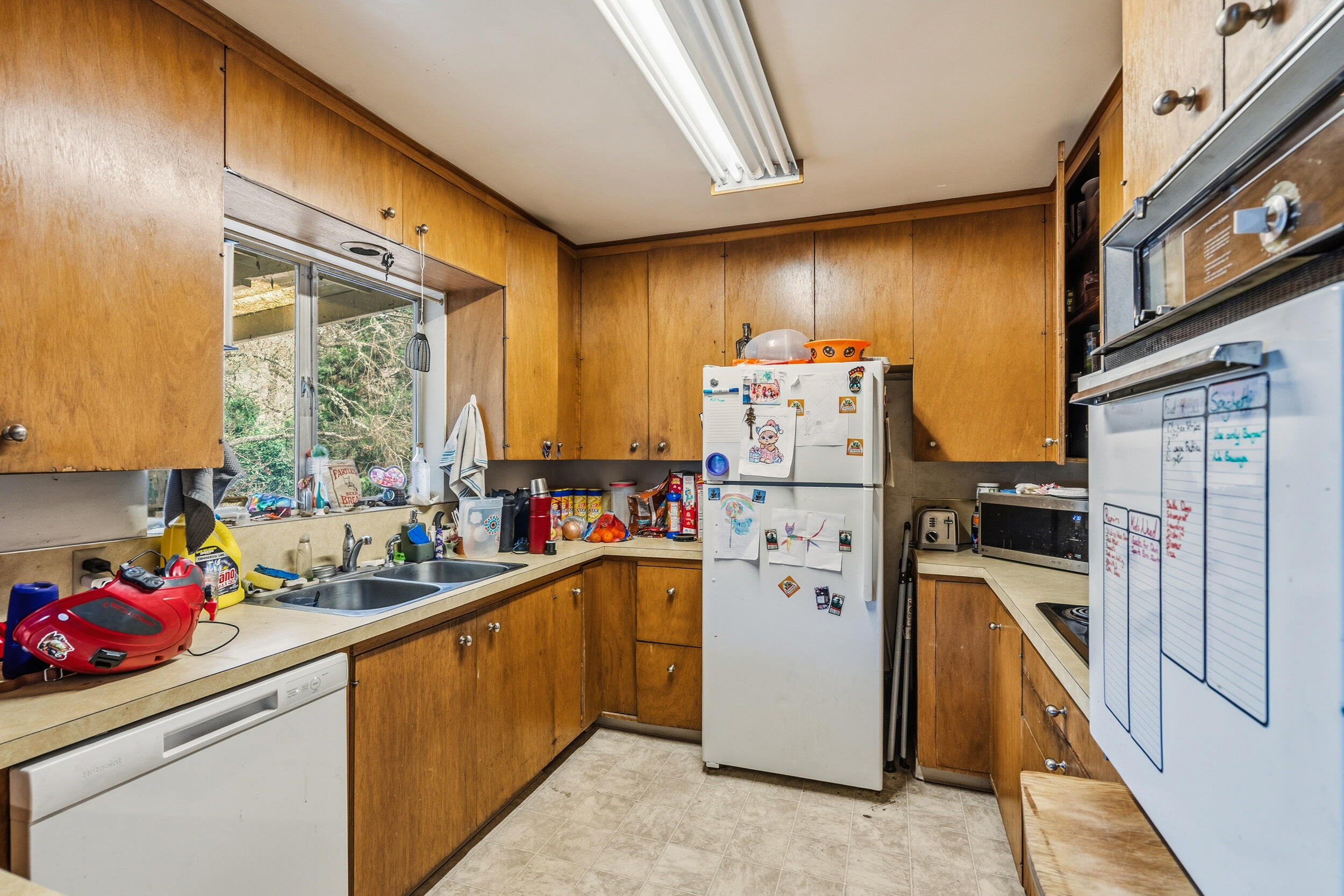 535 Applegate Street