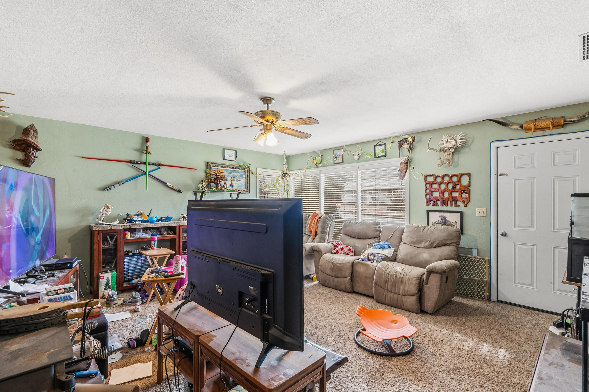 535 Applegate Street