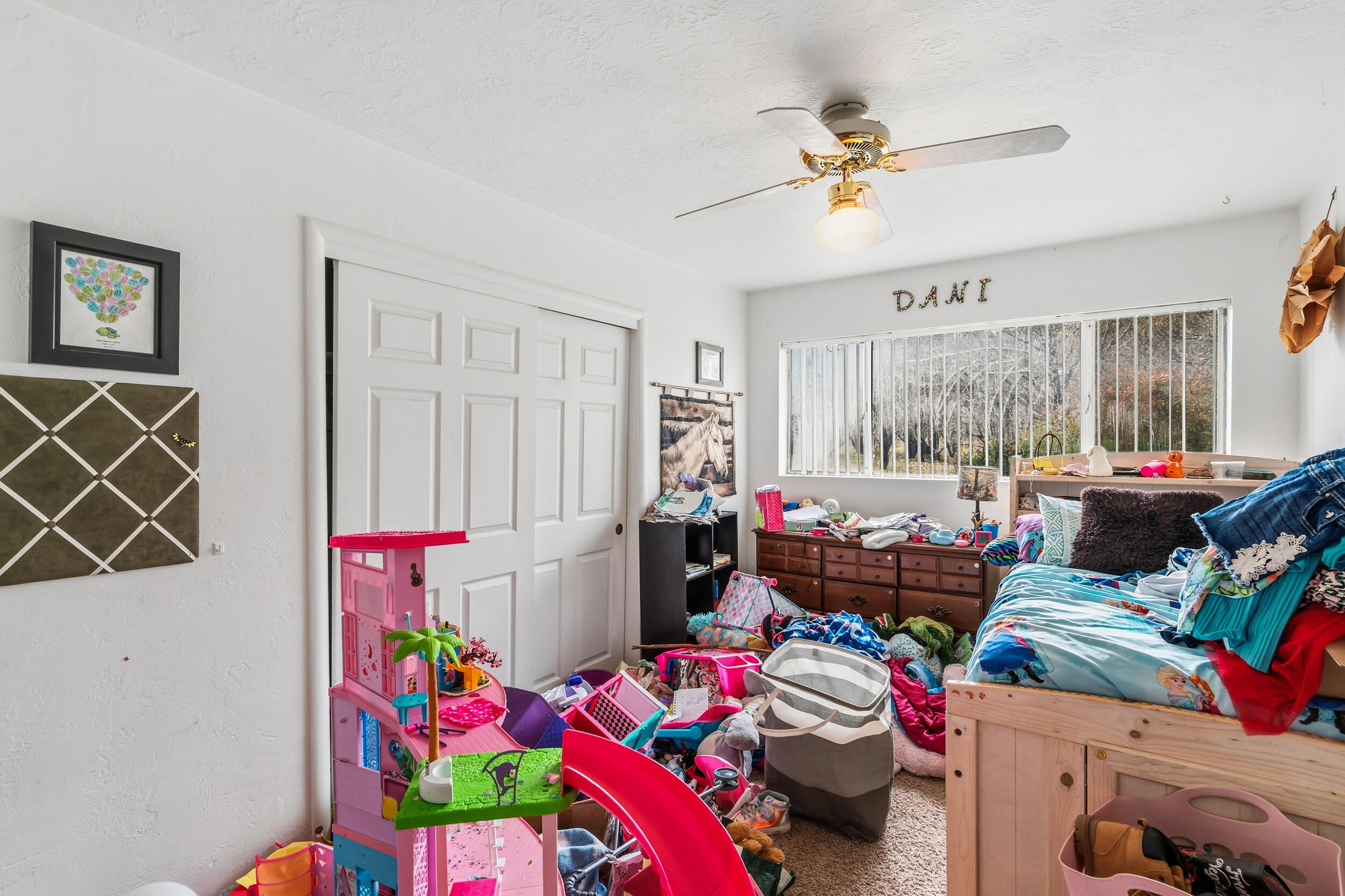 535 Applegate Street