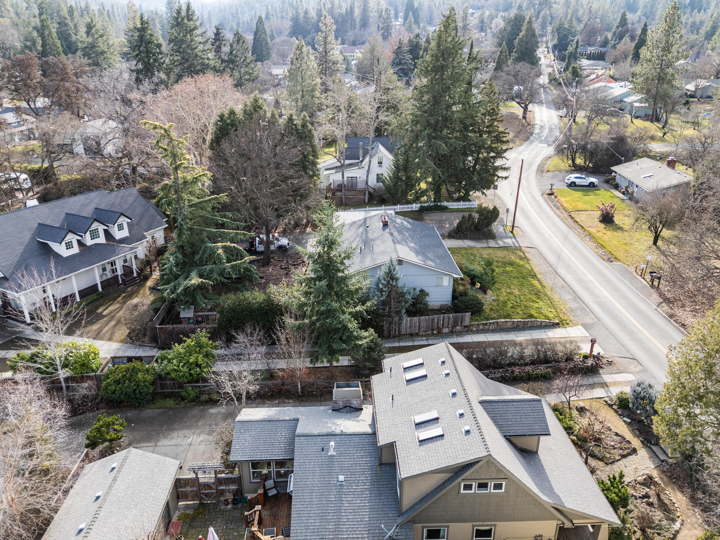 535 Applegate Street