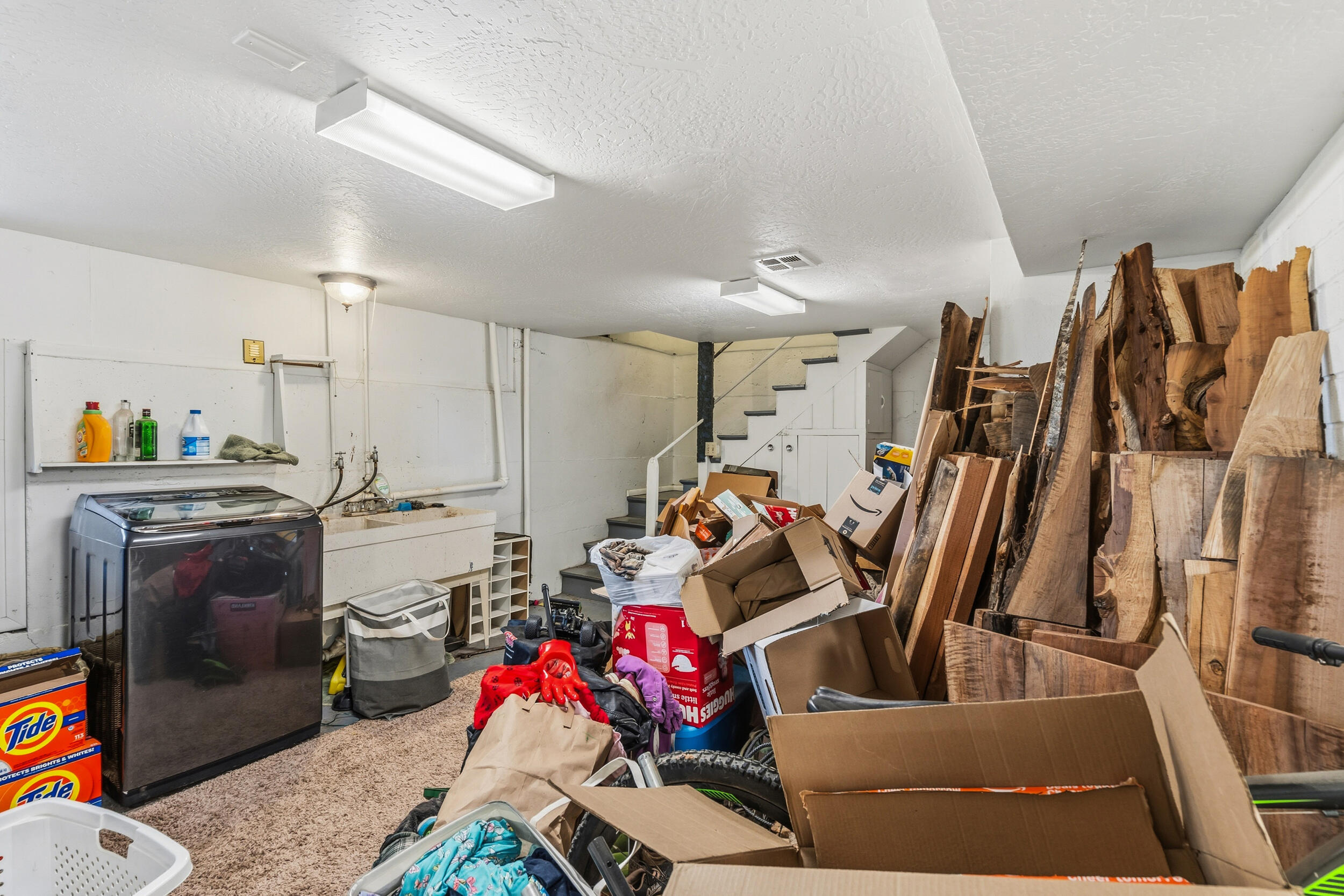 535 Applegate Street