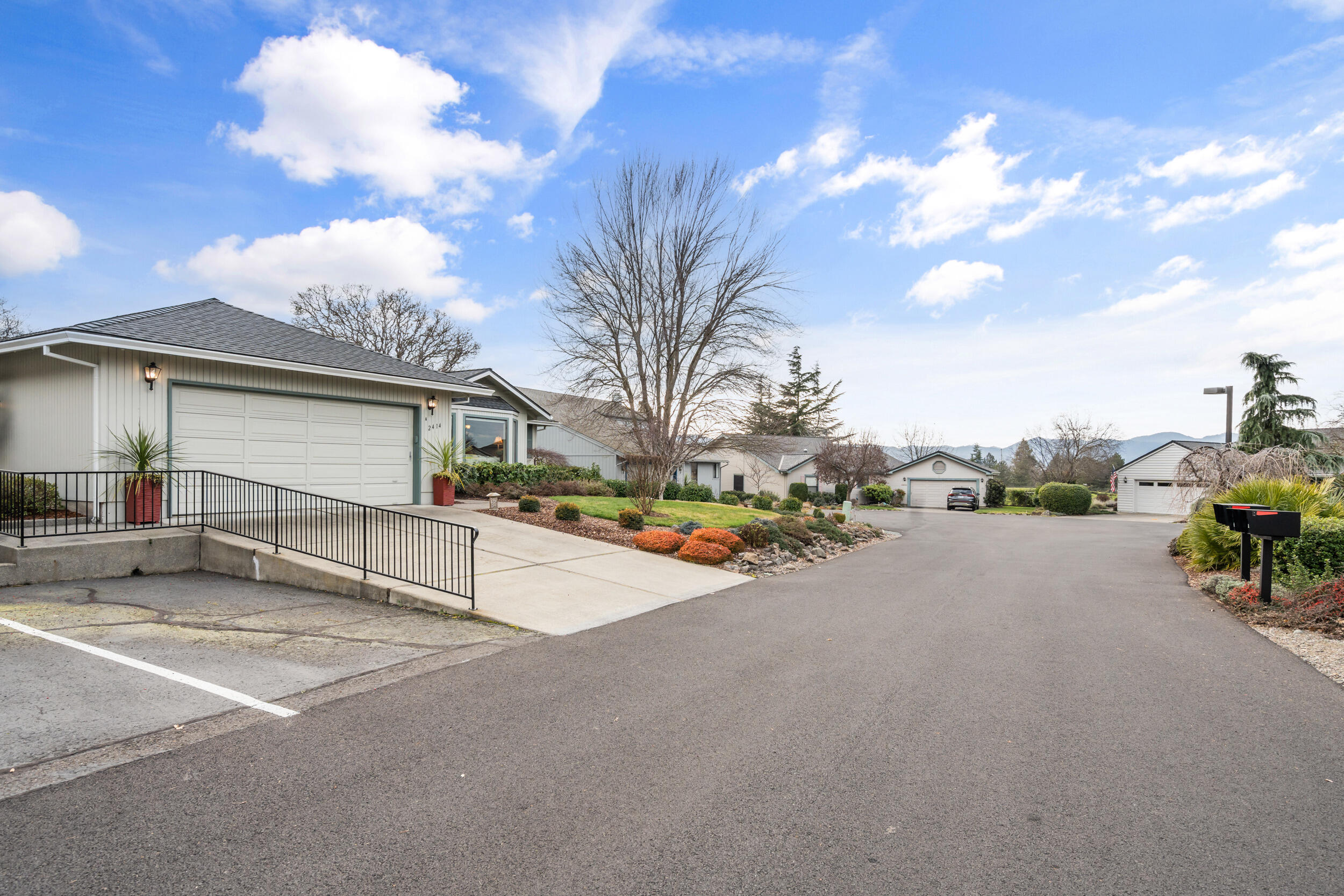 2414 Heritage Way