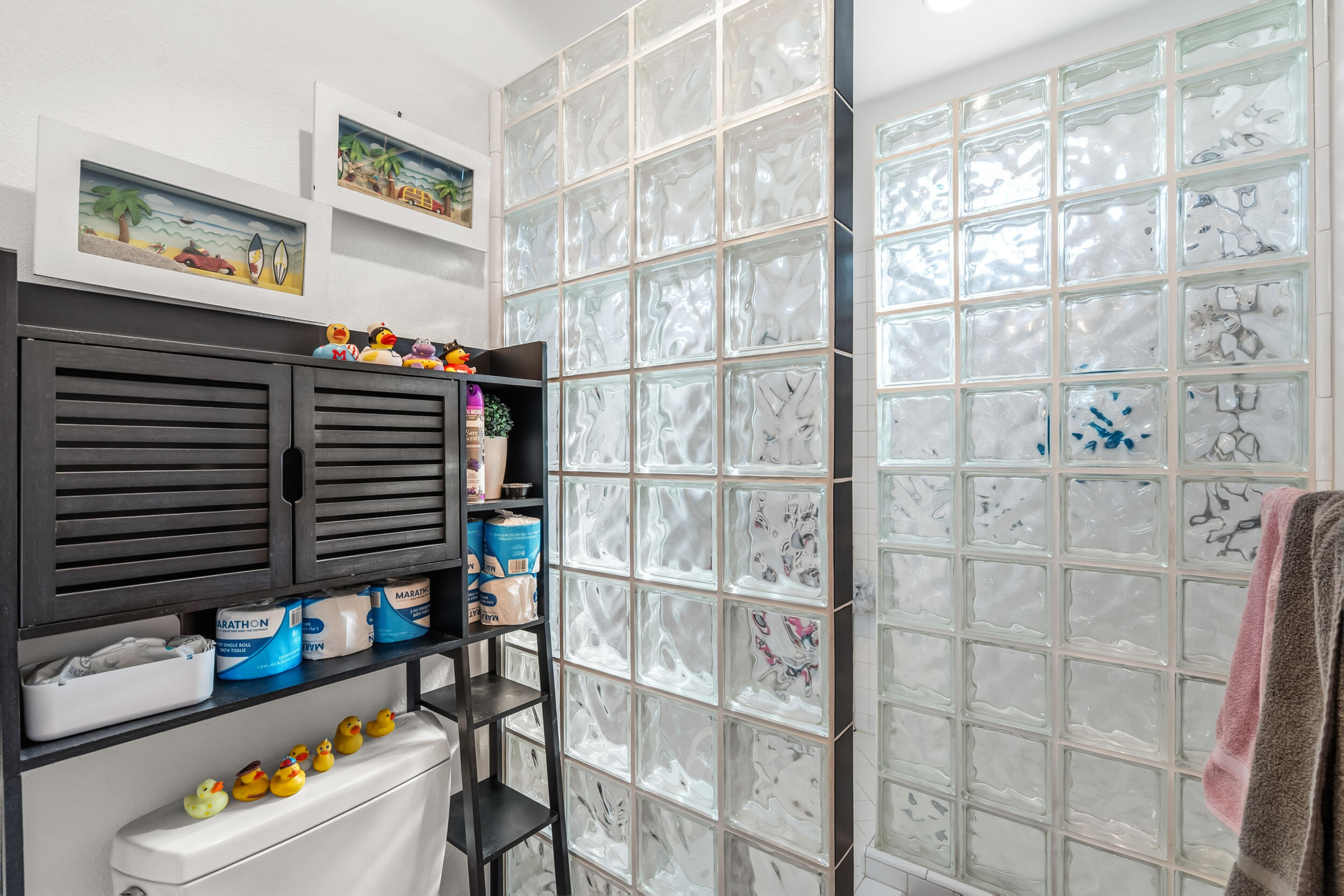 875 N Mountain Avenue