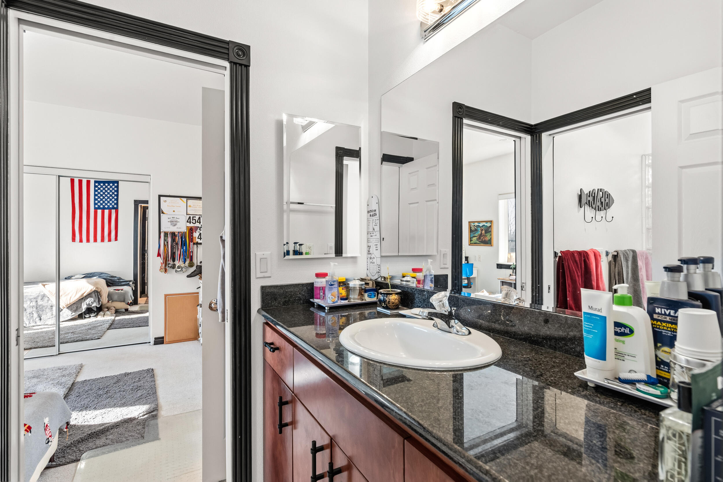 875 N Mountain Avenue