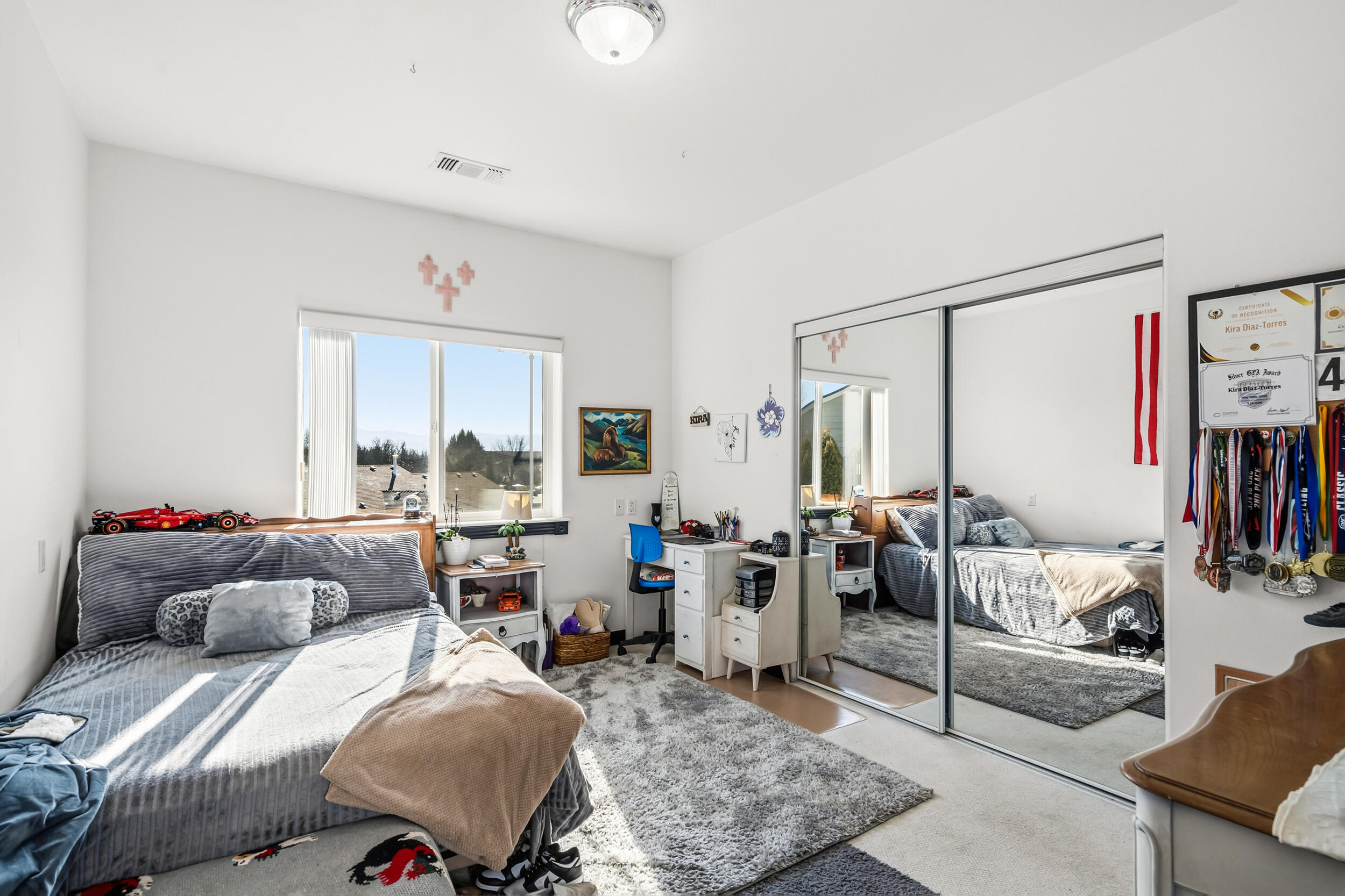 875 N Mountain Avenue