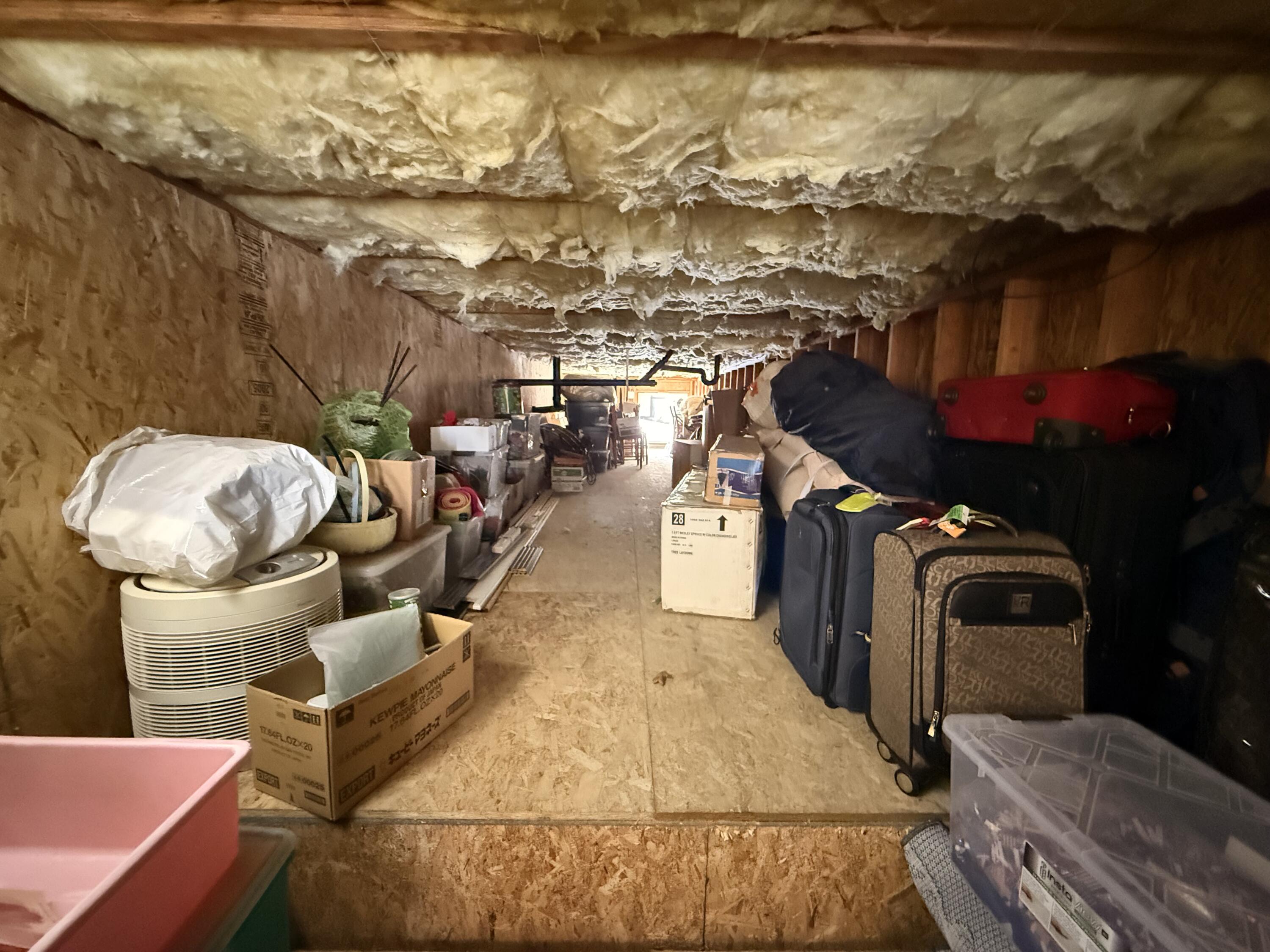 875 N Mountain Avenue