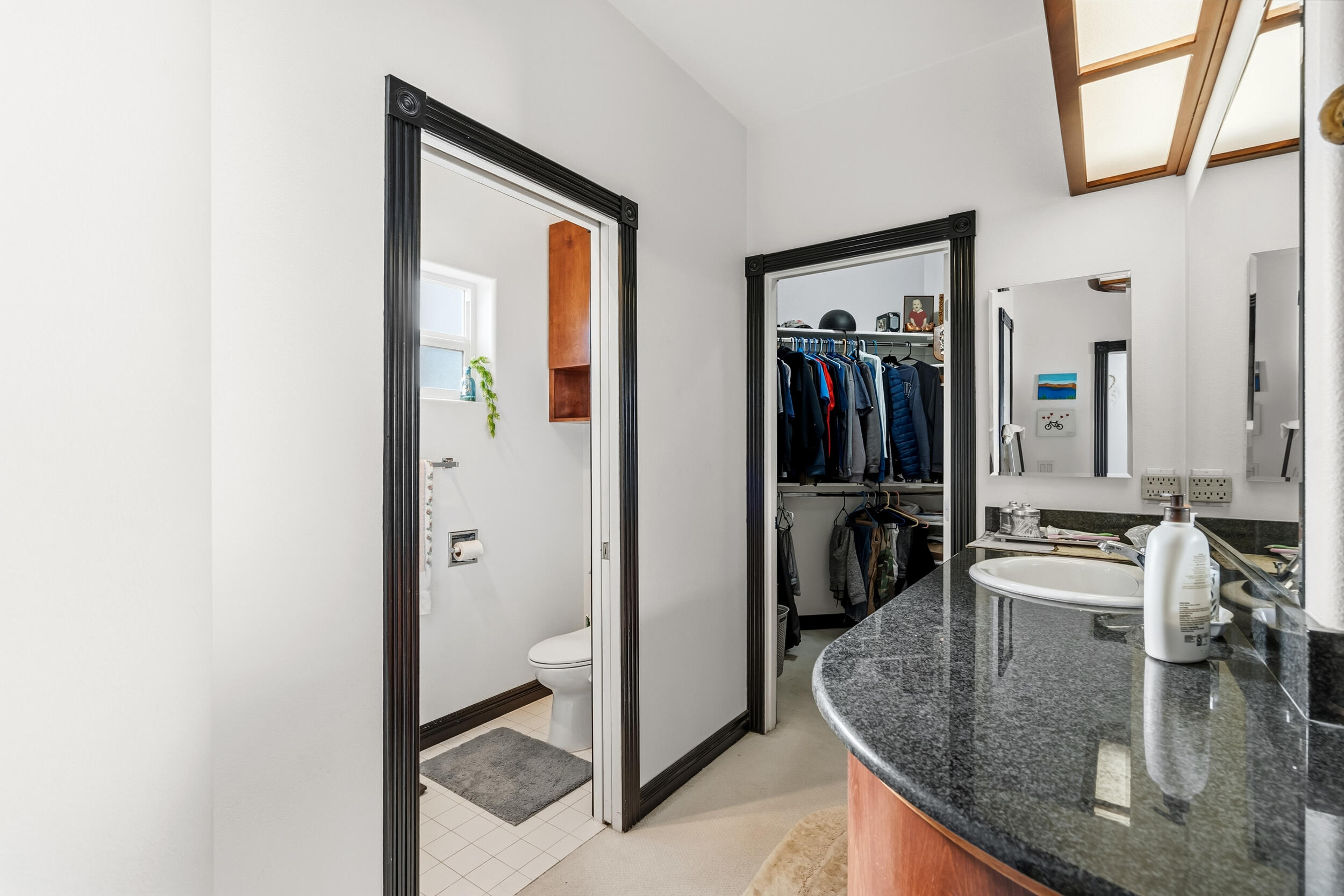 875 N Mountain Avenue