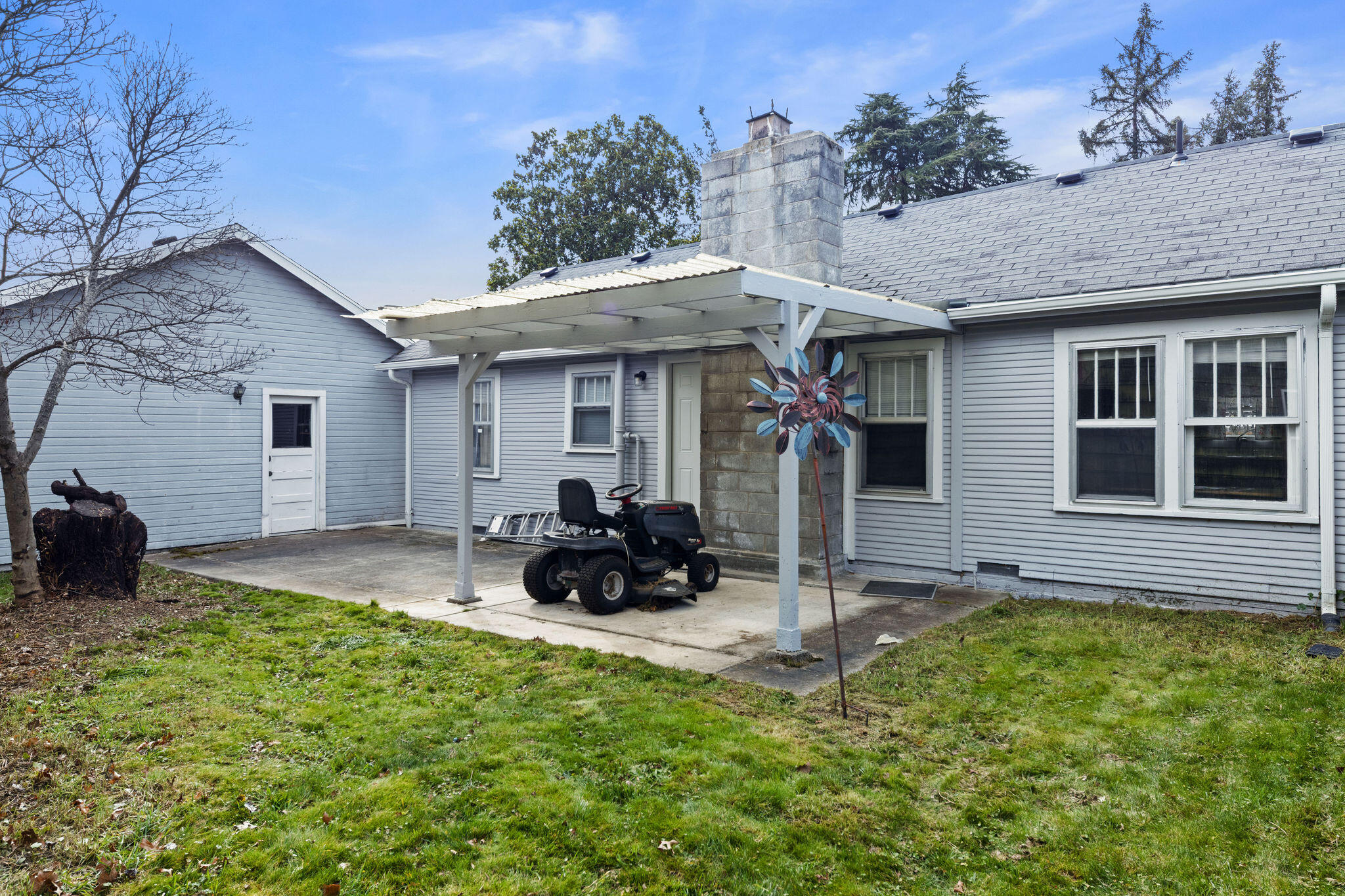 2165 Crestbrook Road