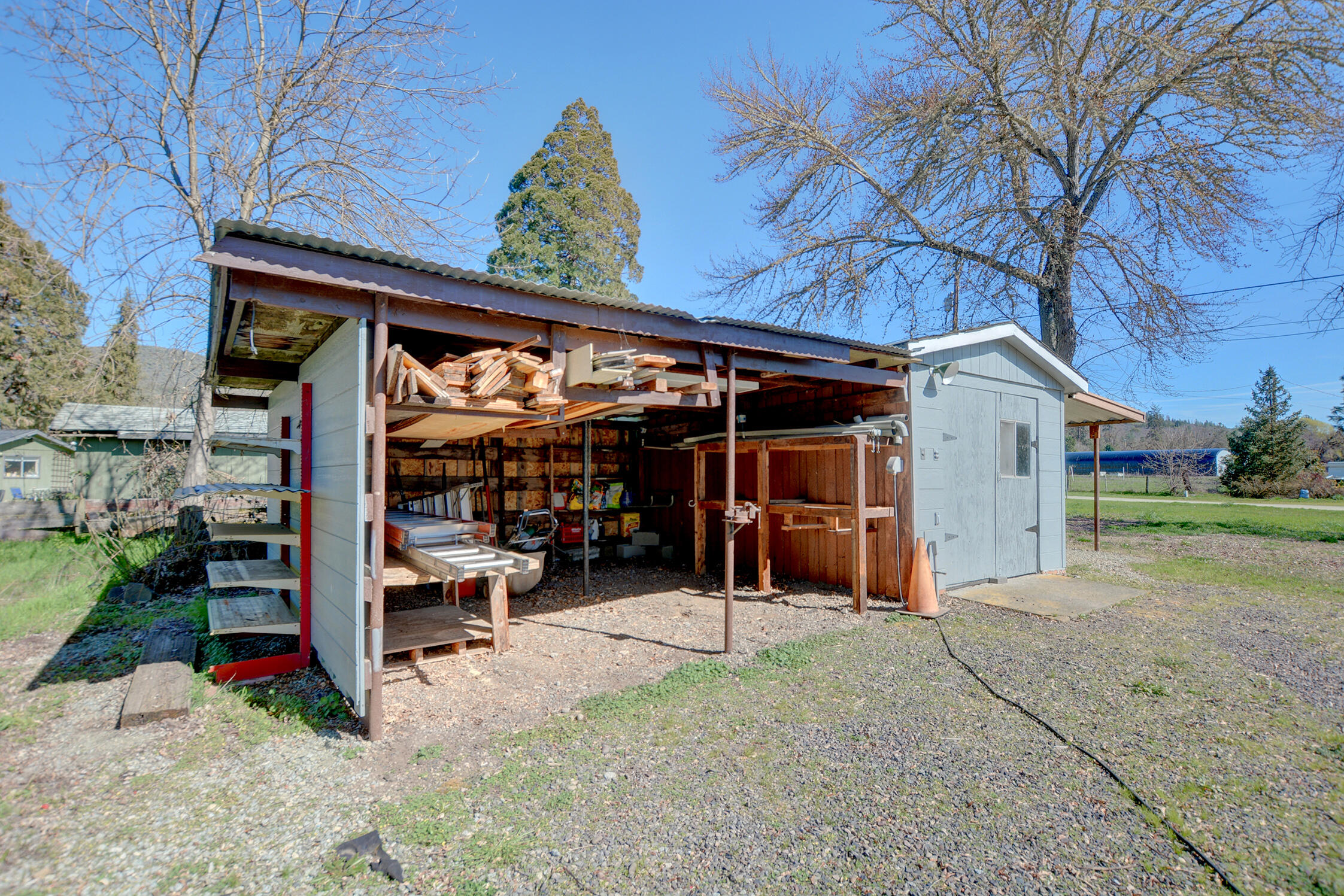 7441 Maple Lane