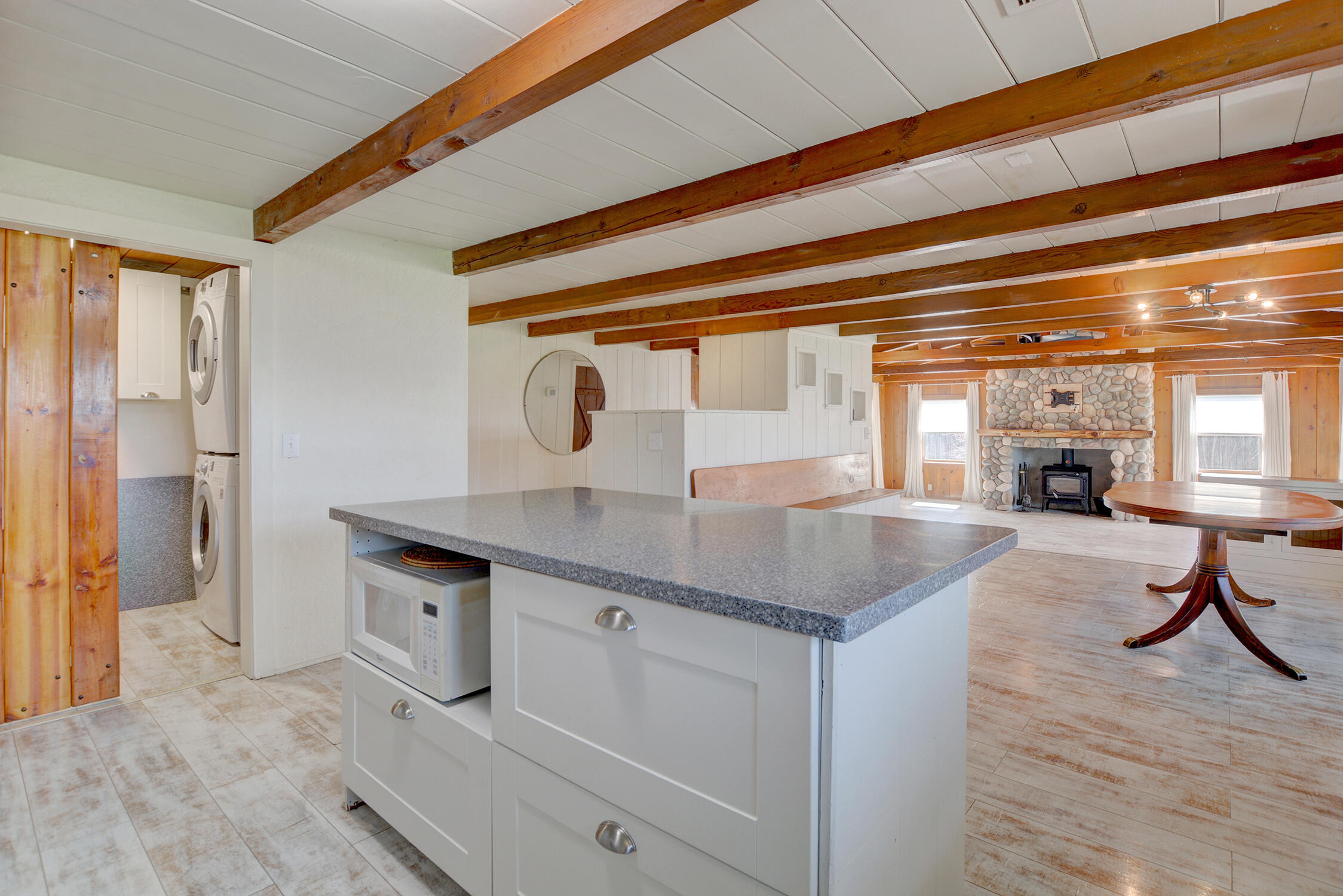 7441 Maple Lane