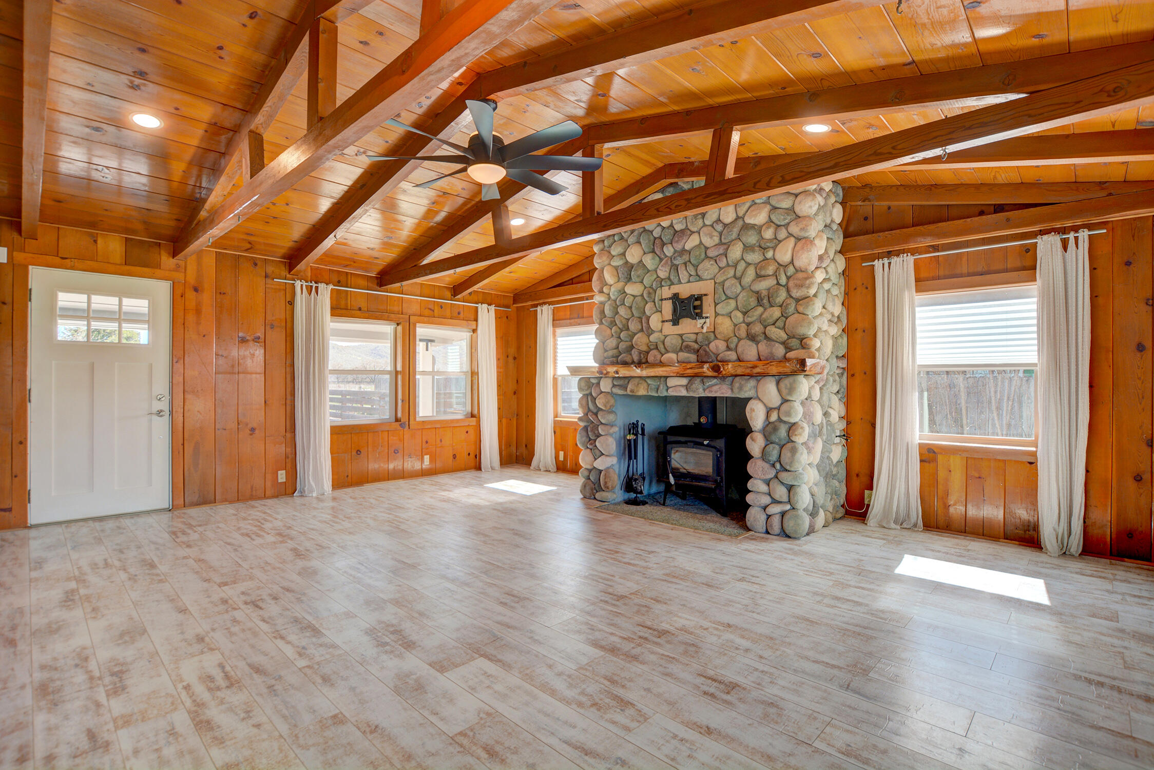 7441 Maple Lane