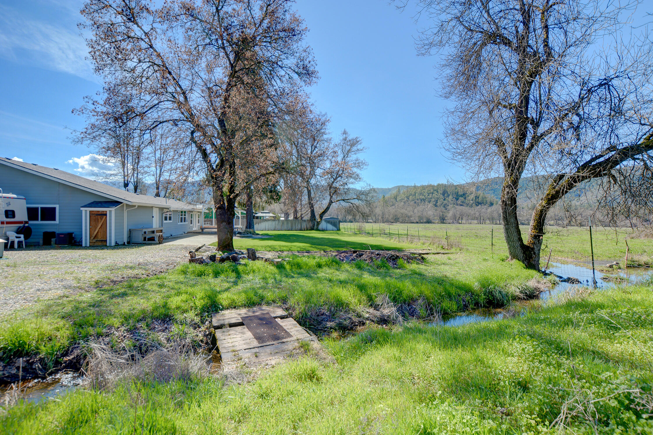 7441 Maple Lane