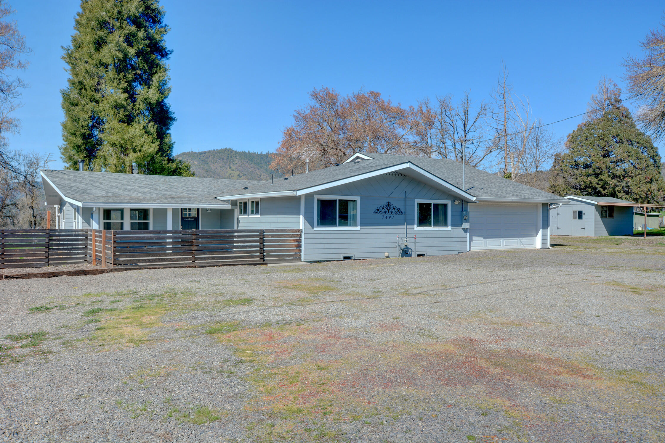 7441 Maple Lane