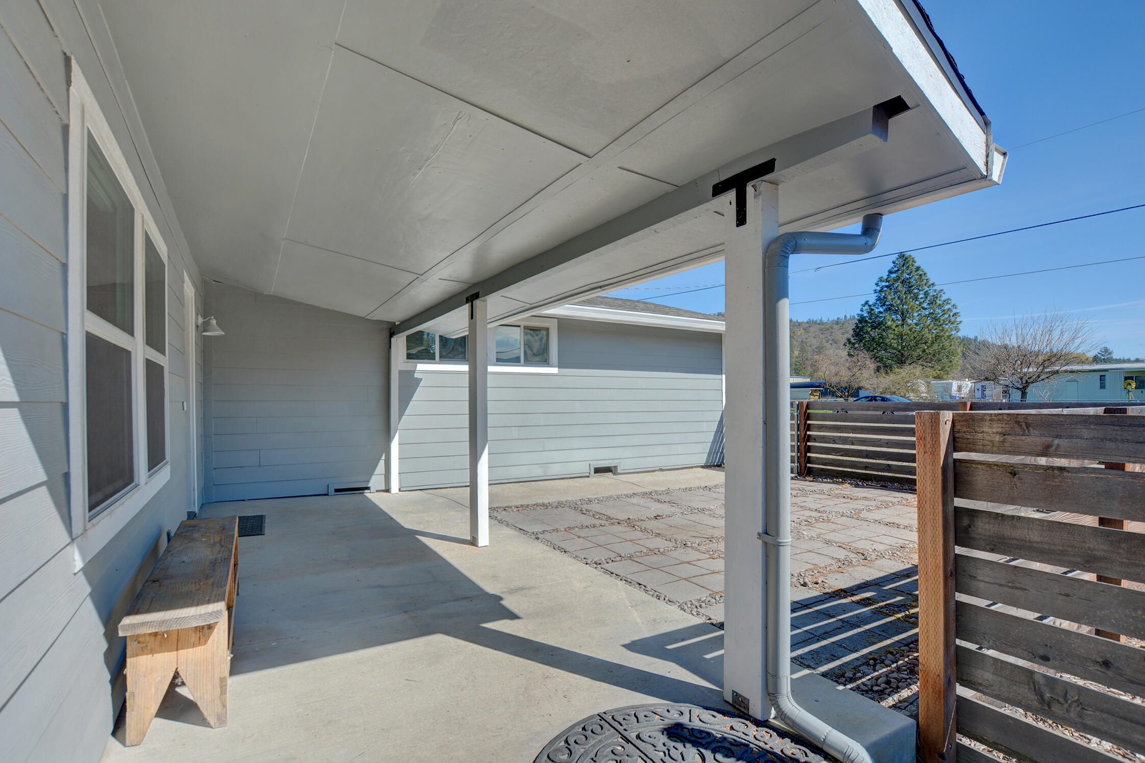 7441 Maple Lane