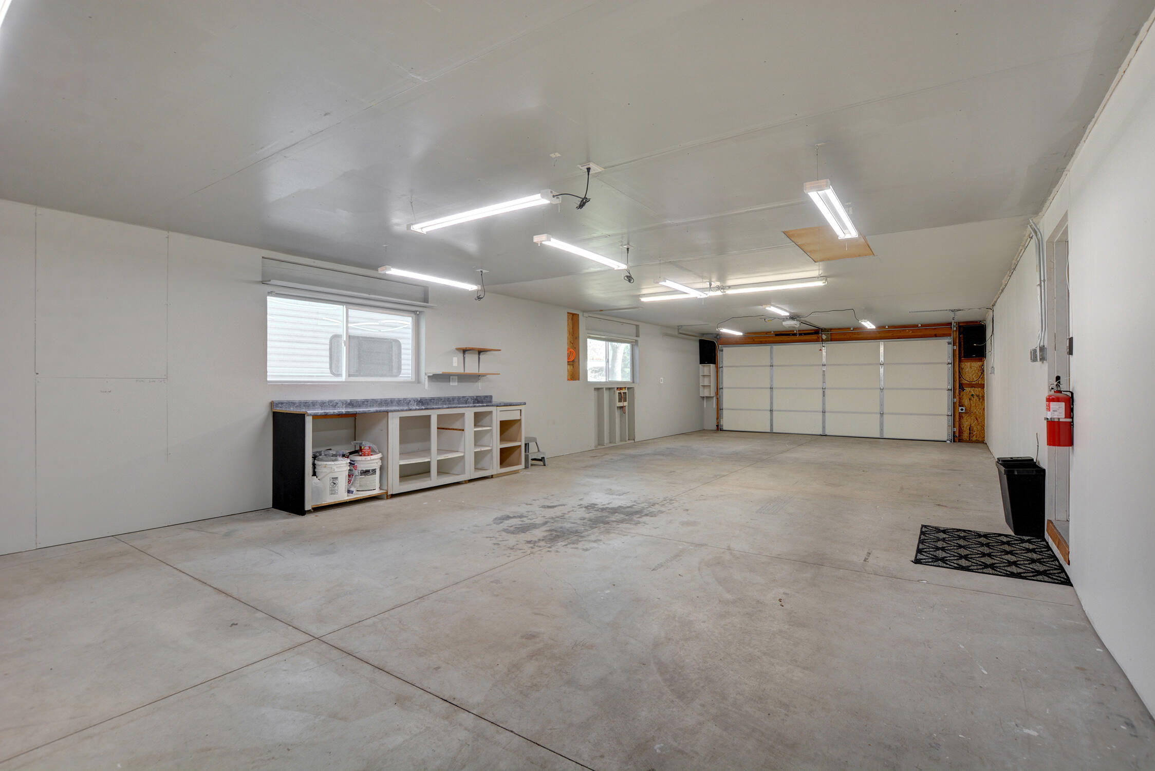 7441 Maple Lane