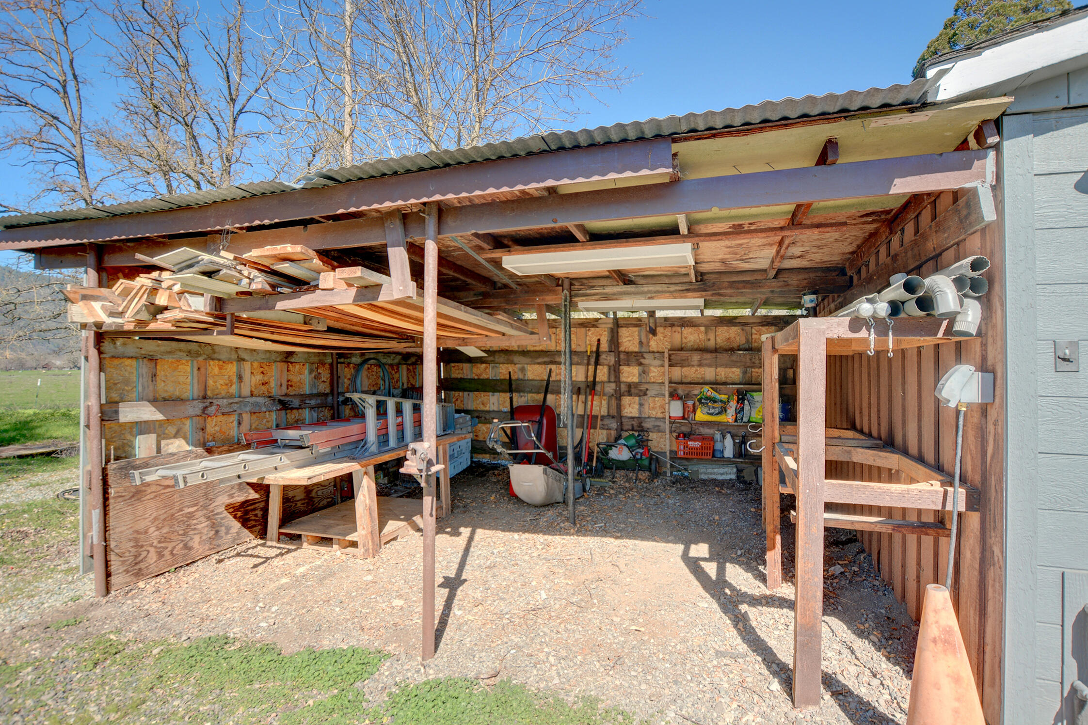 7441 Maple Lane