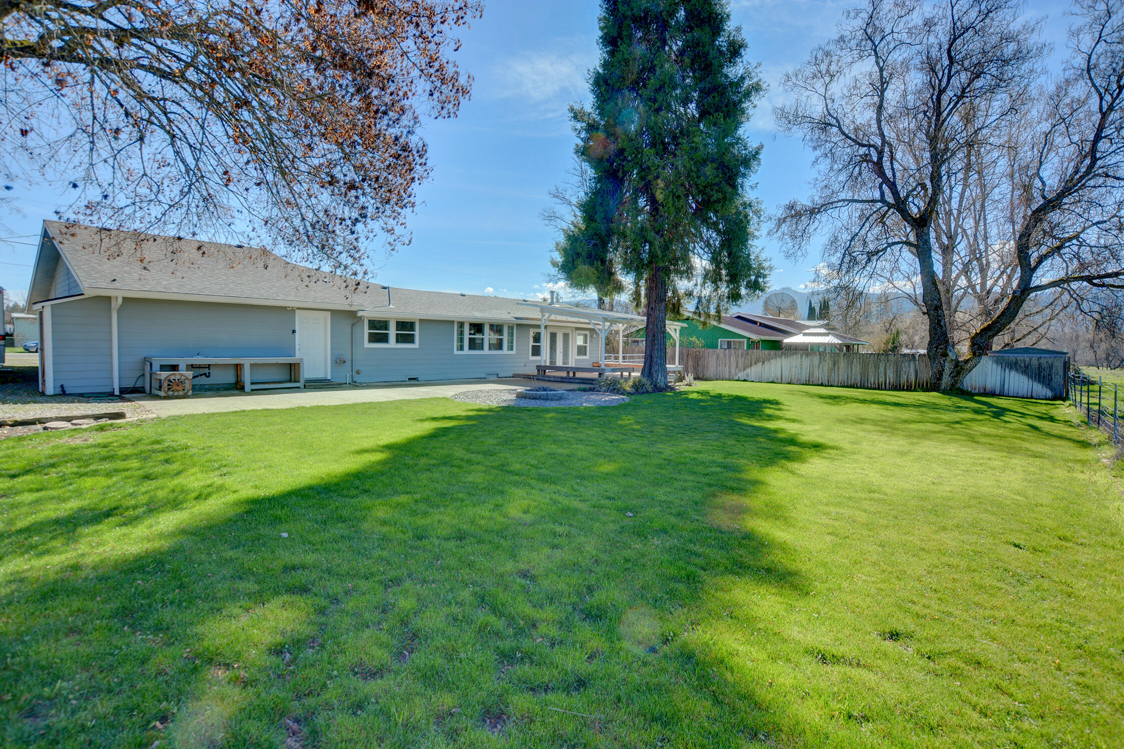 7441 Maple Lane