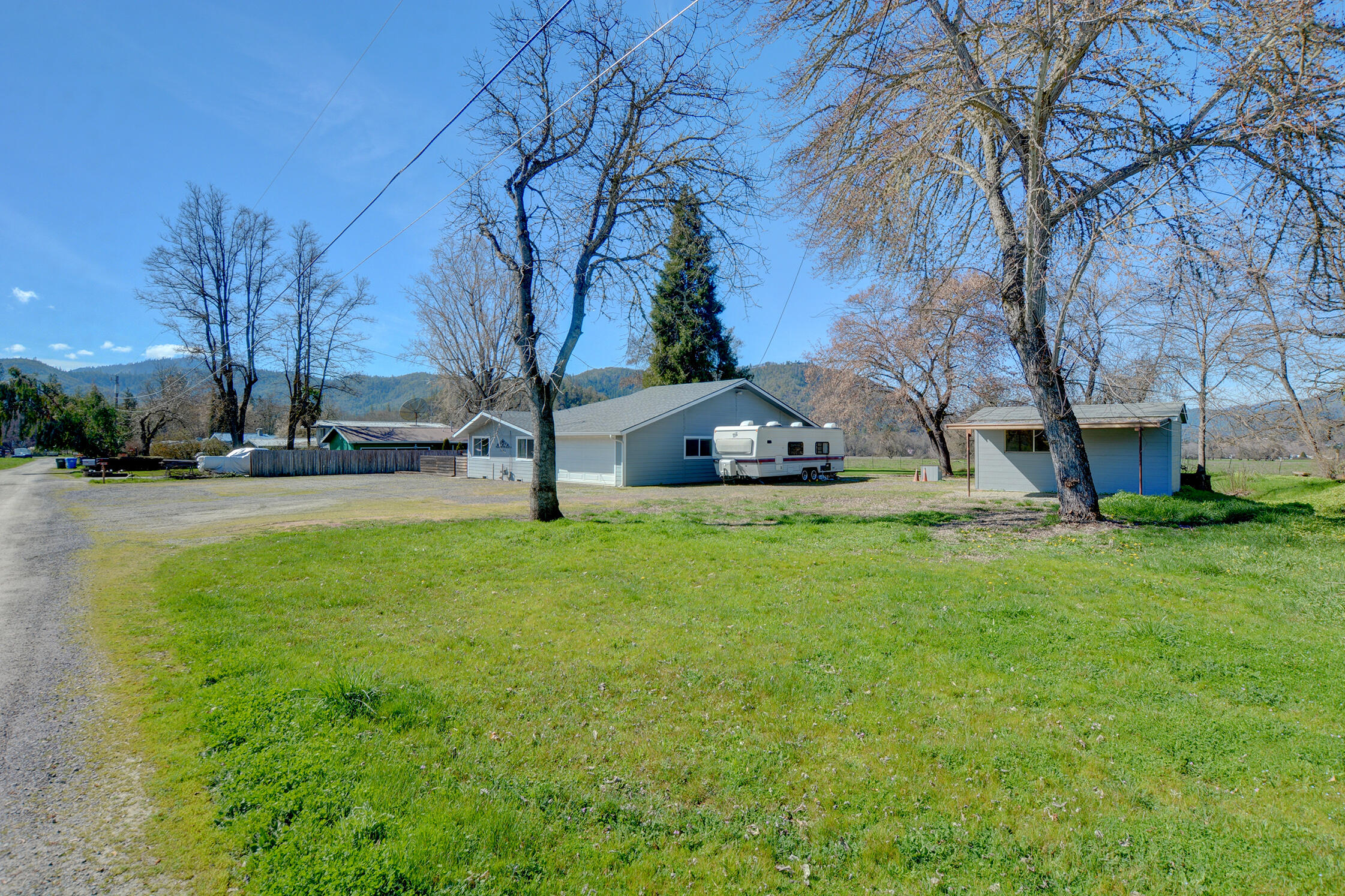 7441 Maple Lane