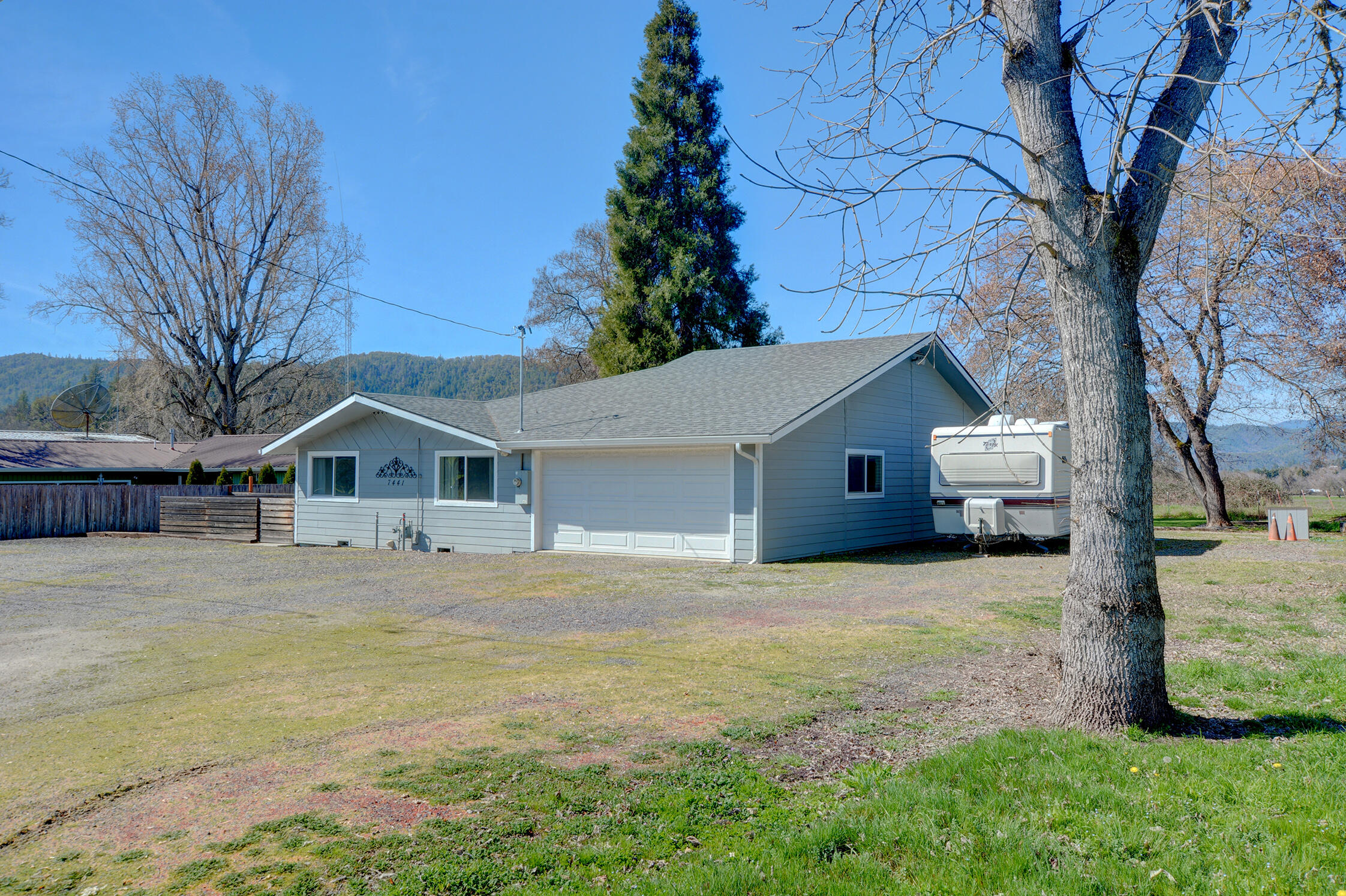 7441 Maple Lane
