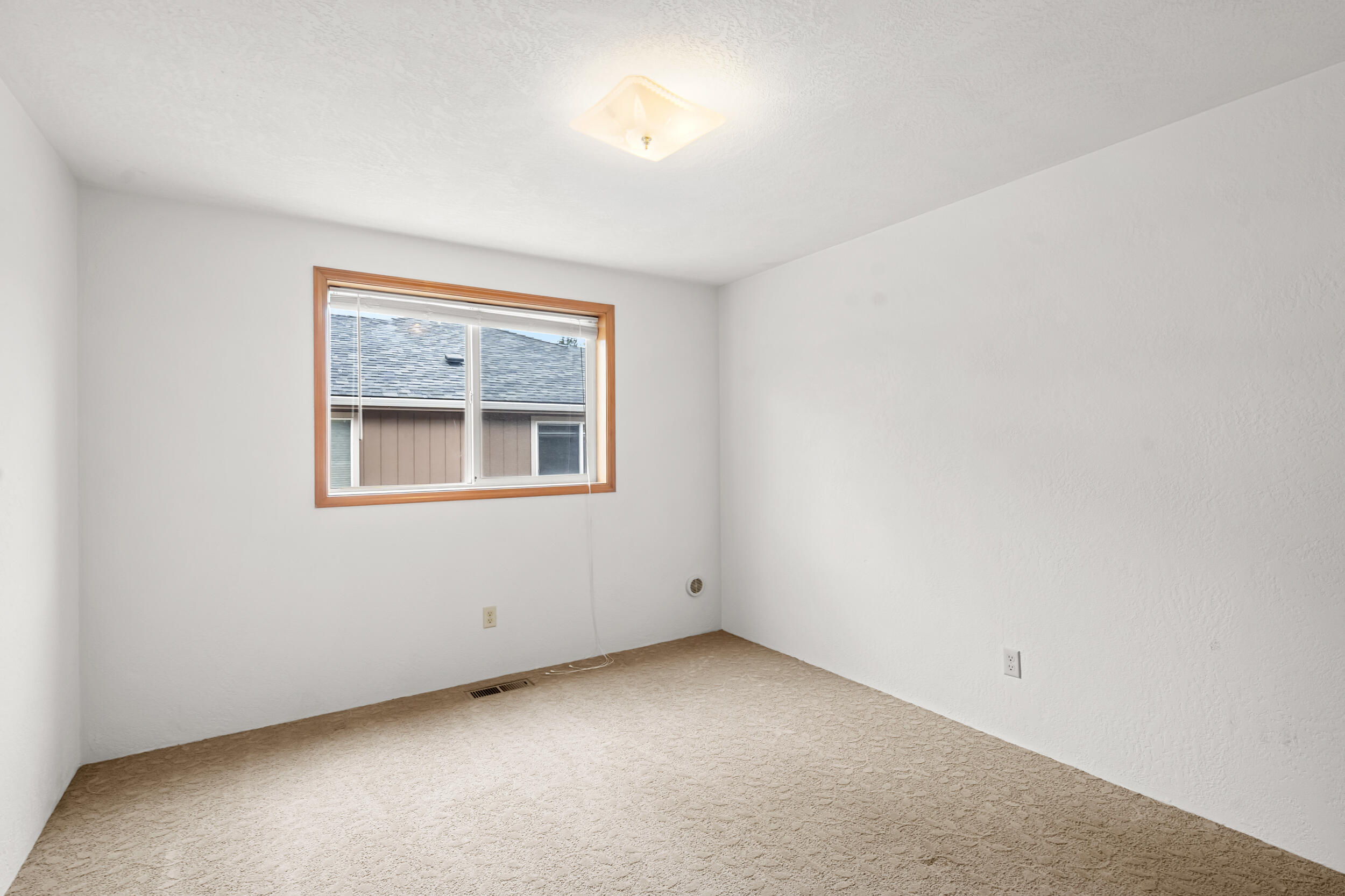 850 Forest Glen Drive