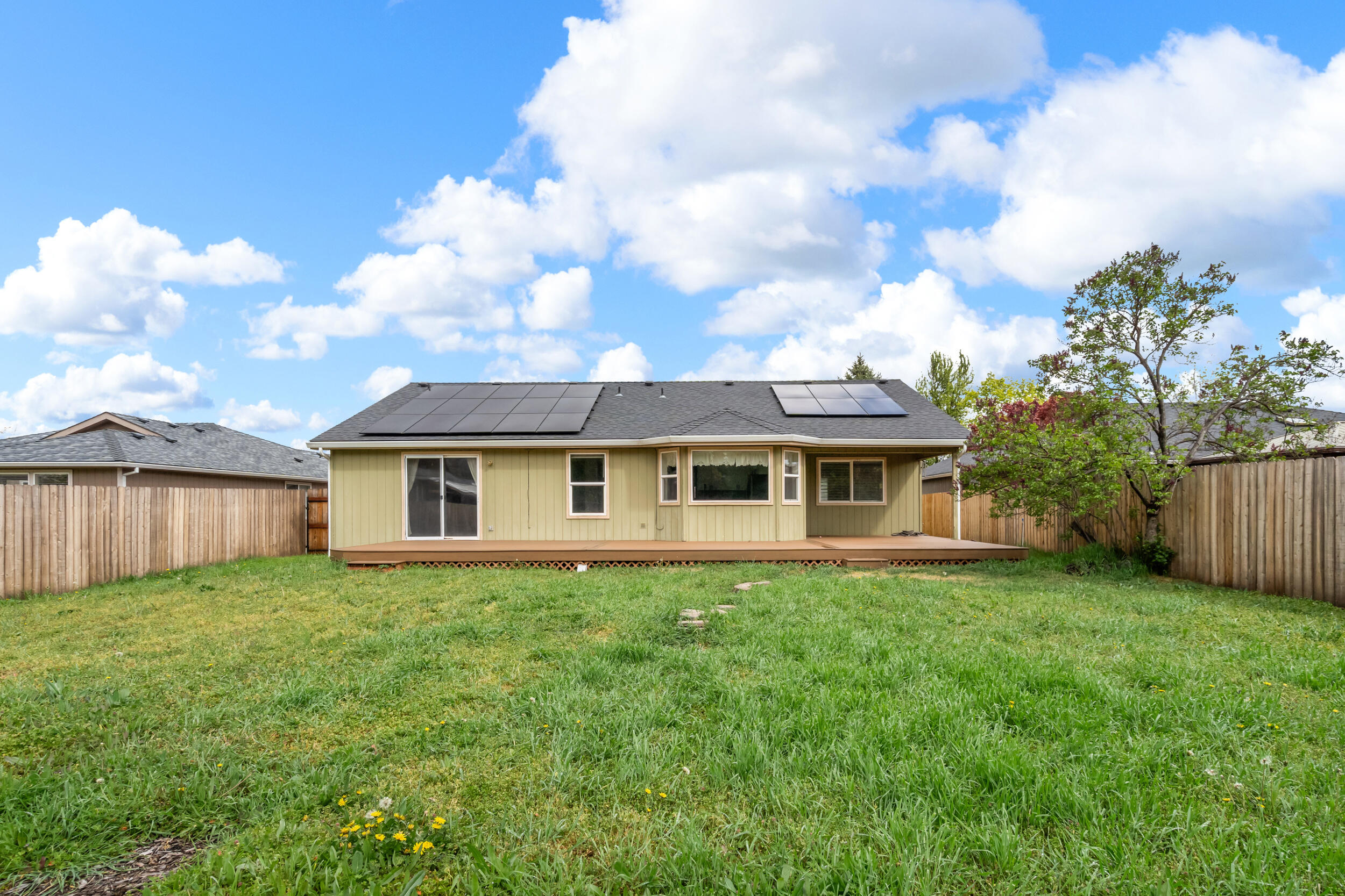 850 Forest Glen Drive