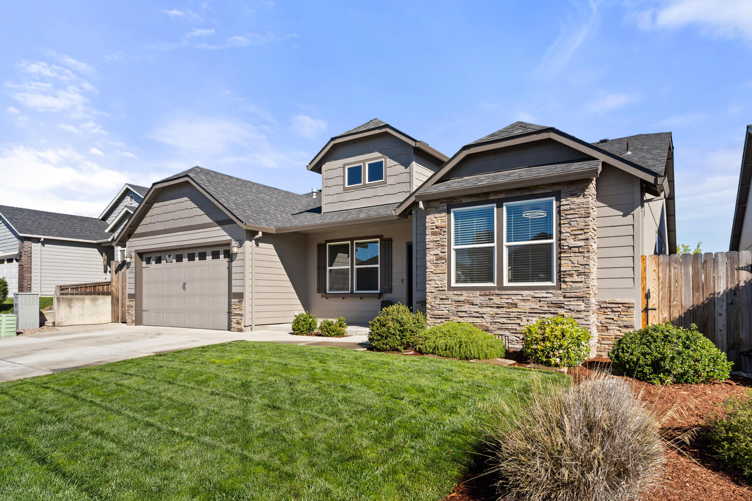 1615 Pearl Eye Lane