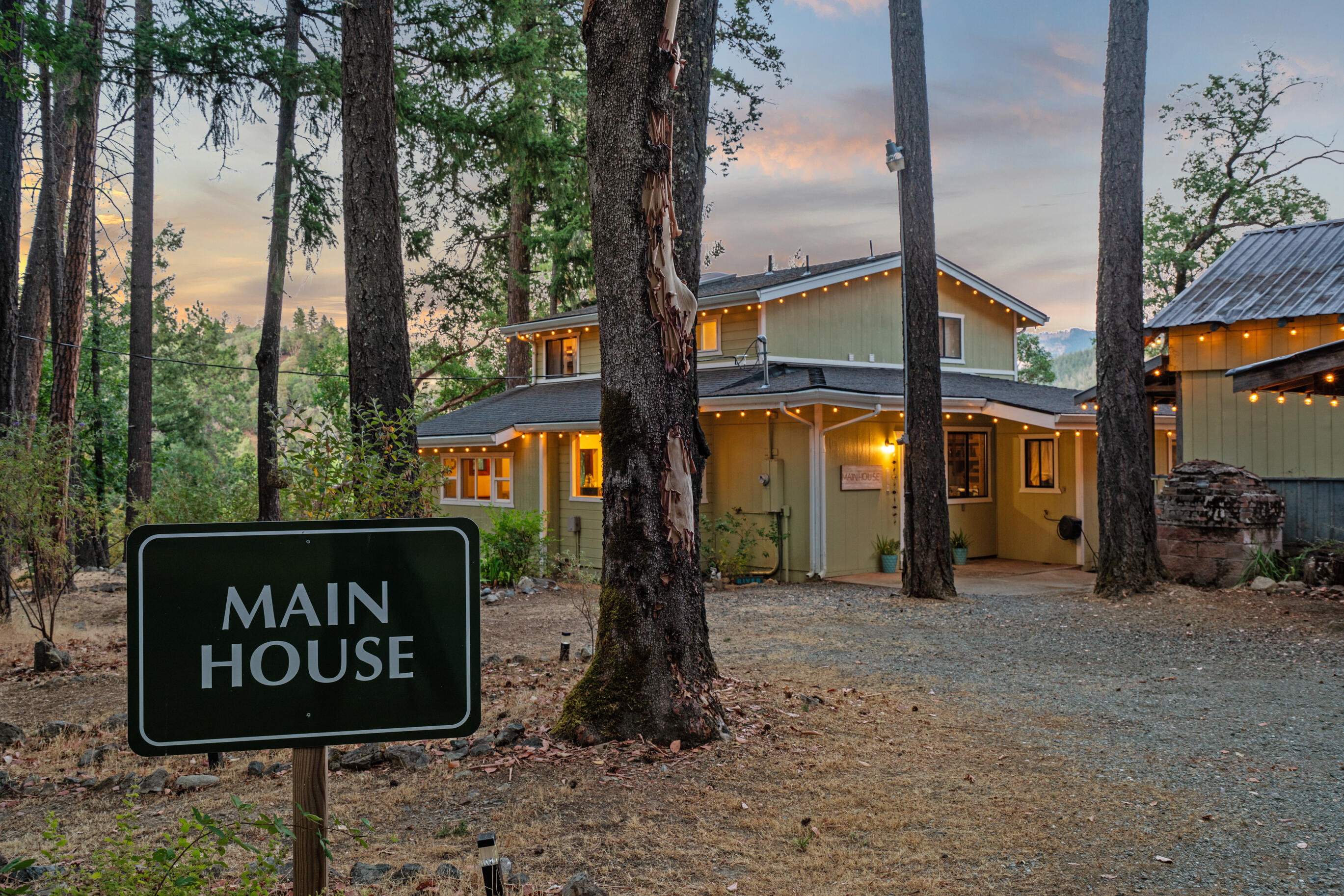 11677 Highway 238