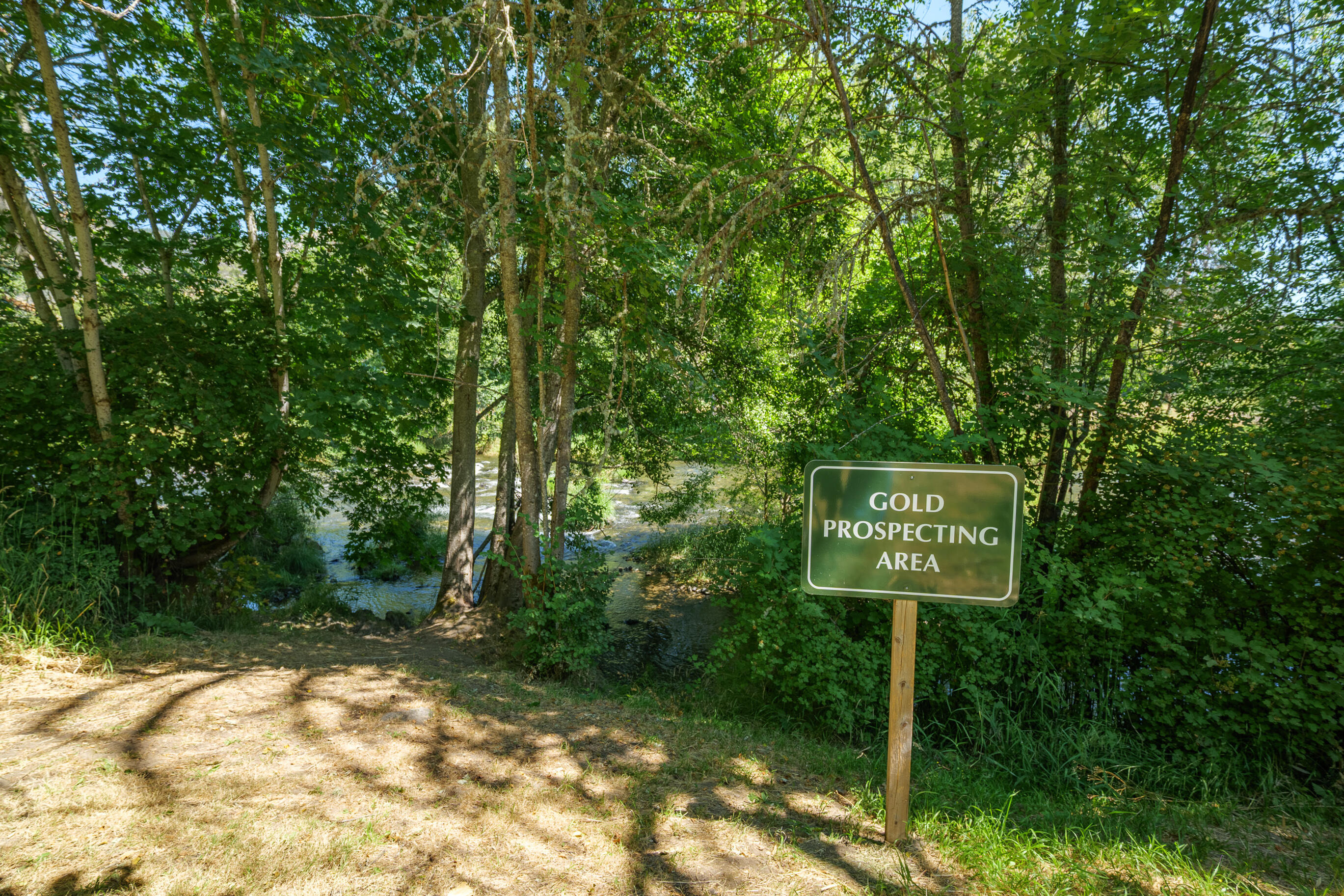 11677 Highway 238