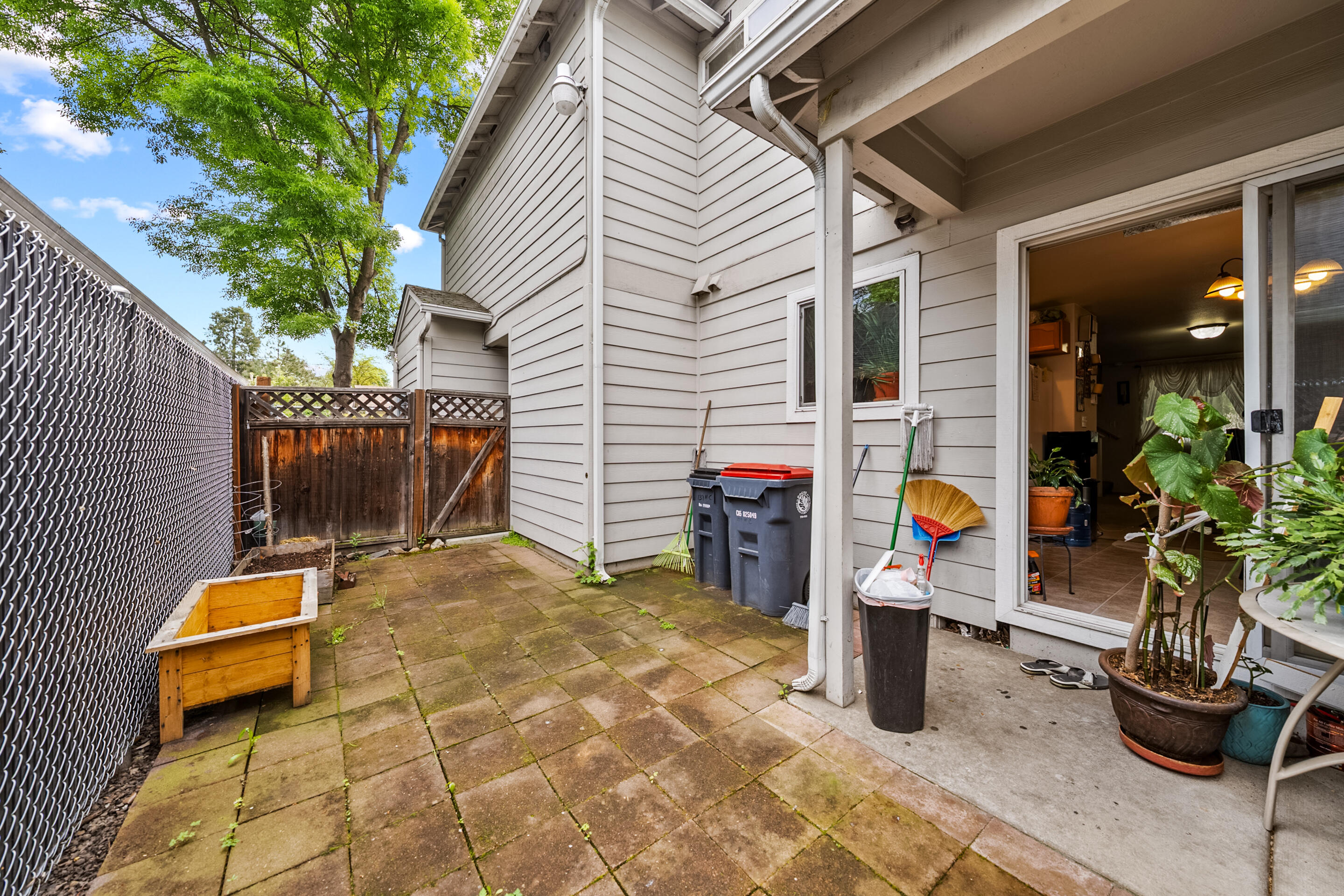 139 Almond Street