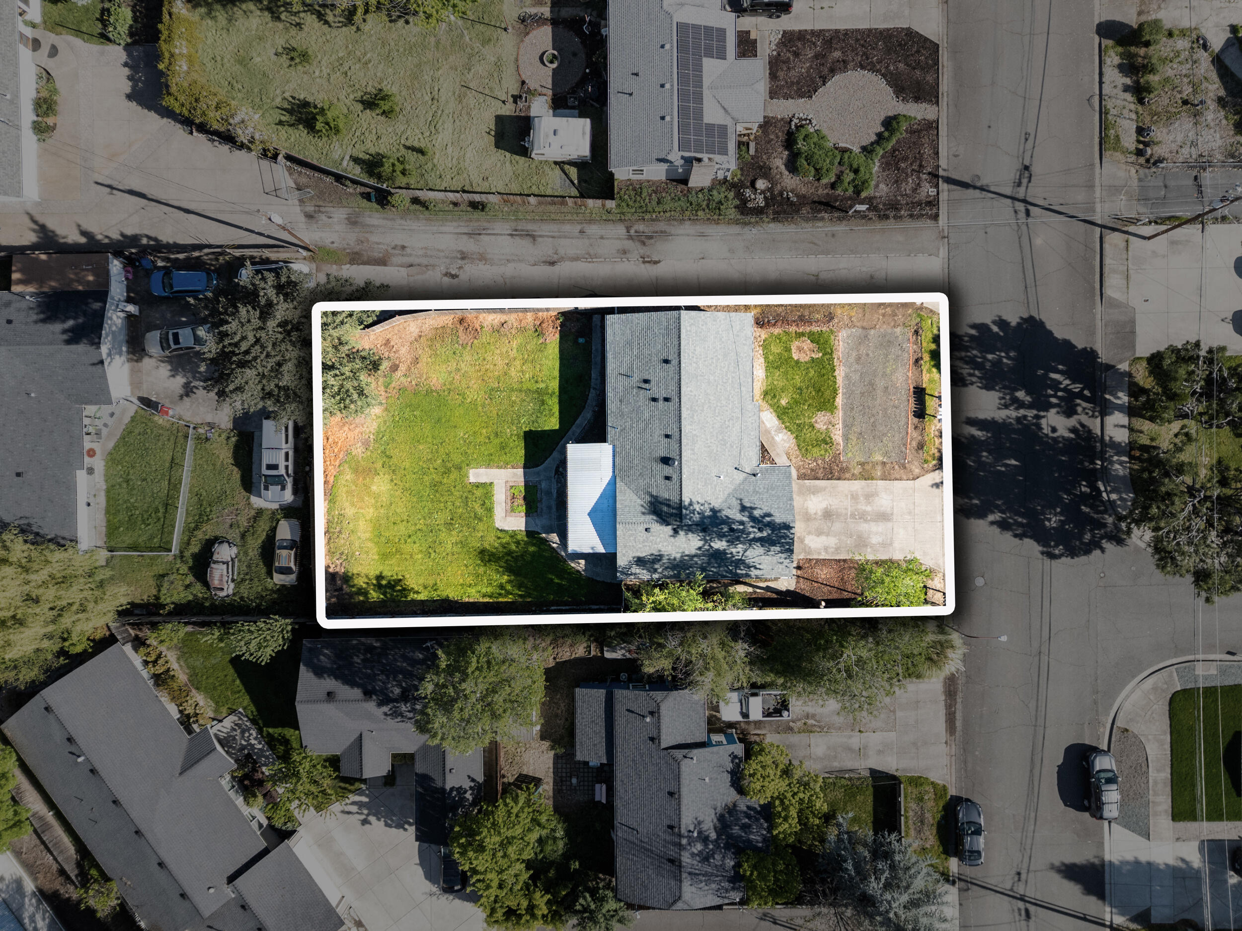 2711 Elliott Avenue