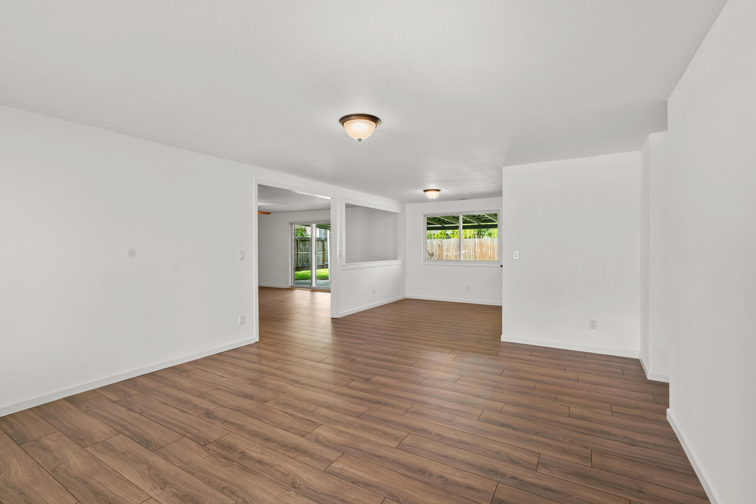 2711 Elliott Avenue