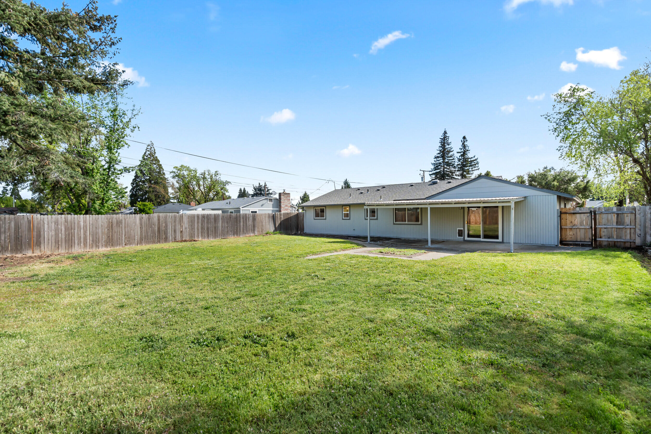 2711 Elliott Avenue