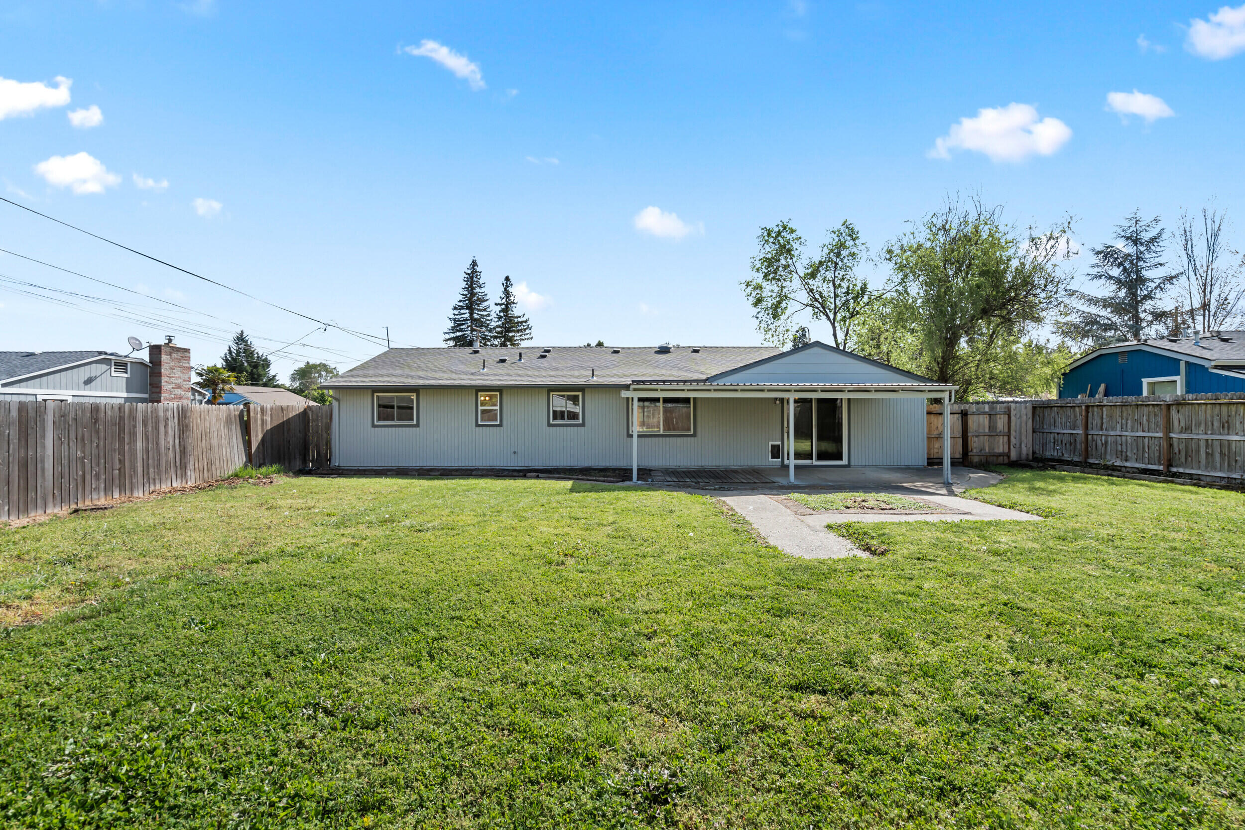 2711 Elliott Avenue
