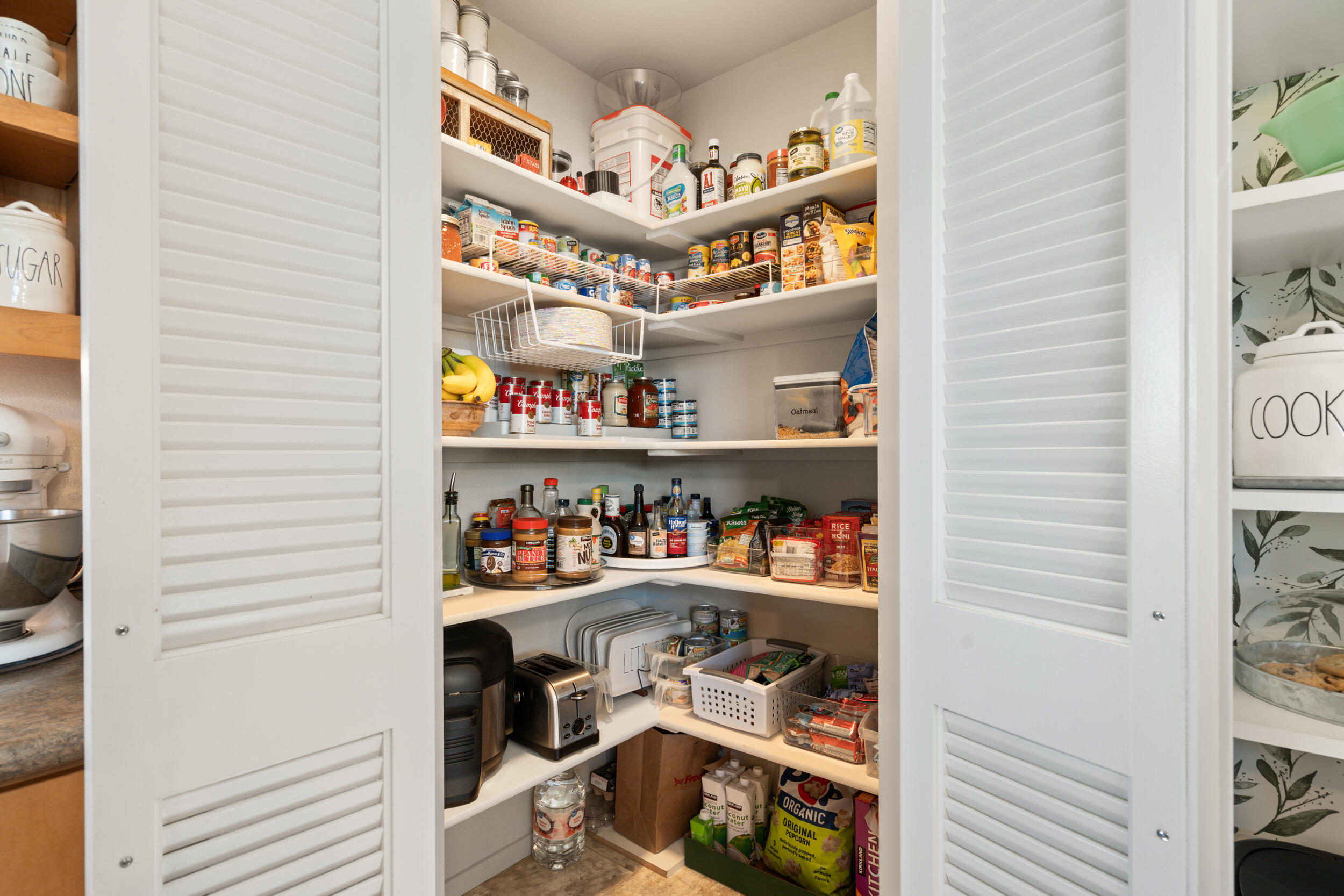 1008 Azure Way